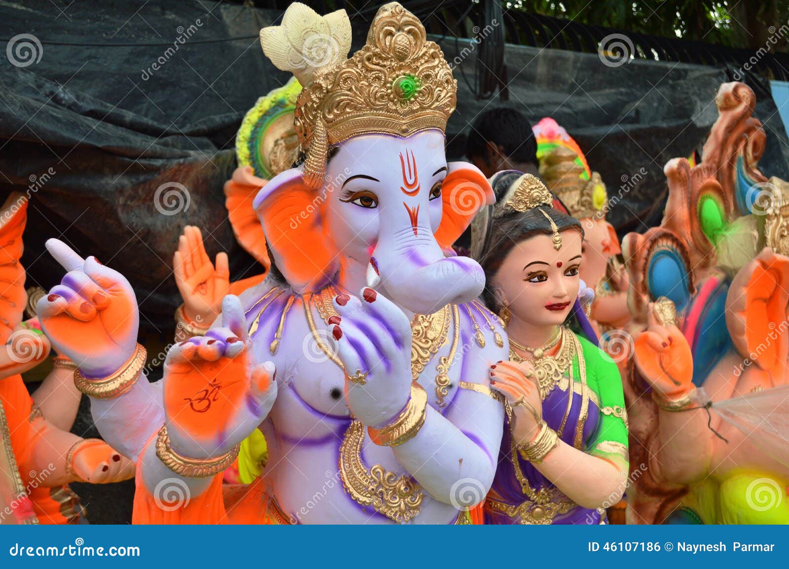 Lord Ganesha S Staues with Krishna Avatar Near Hollywood Basti ...