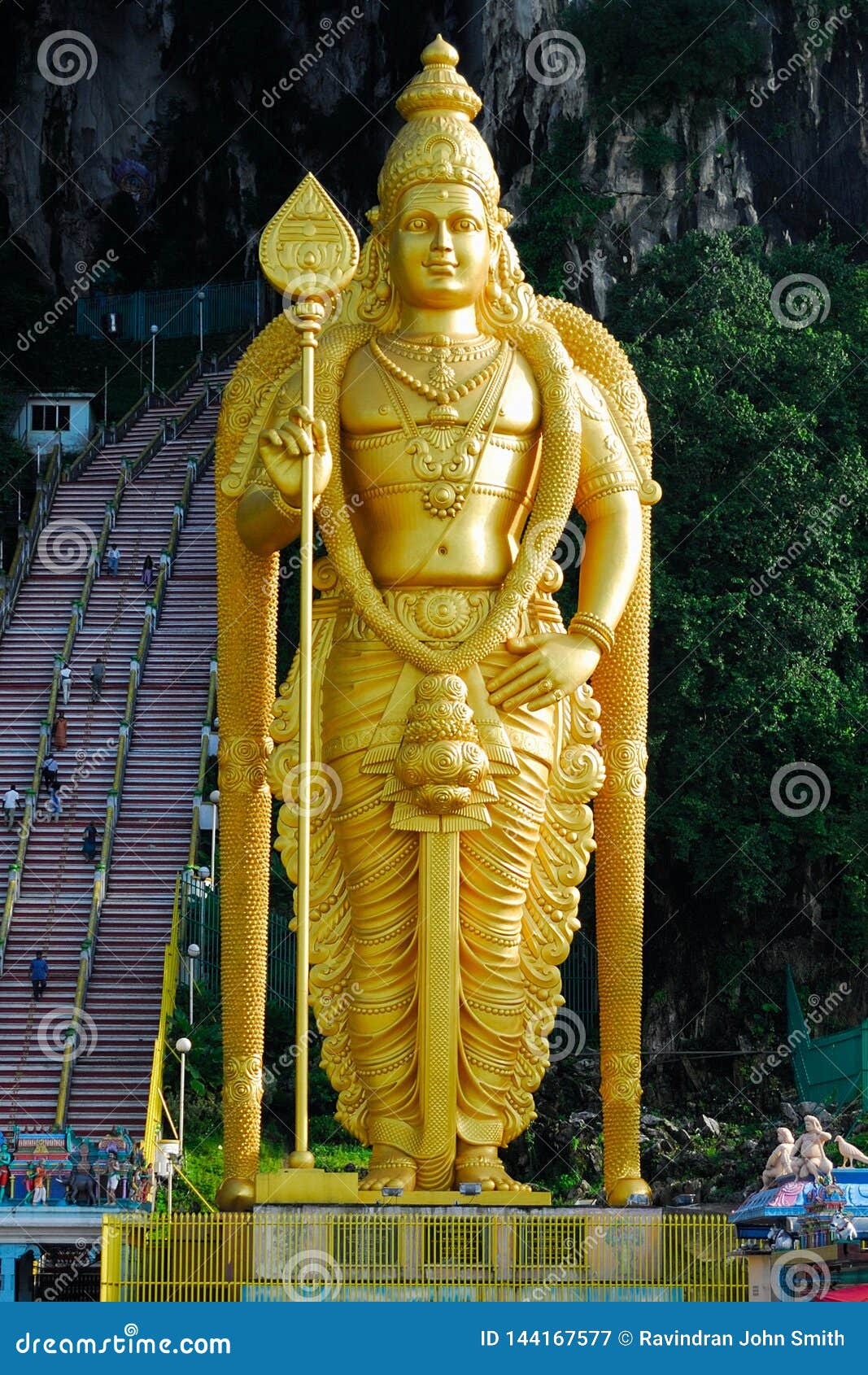 Lord Murugan Statue editorial photography. Image of lumpur - 144167577