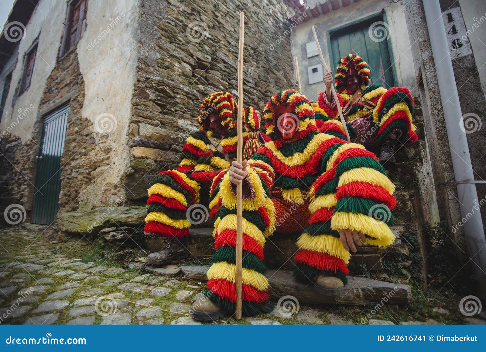 Lors De L'ancien Carnaval Tenu Dans Le Village De Podence. Photo