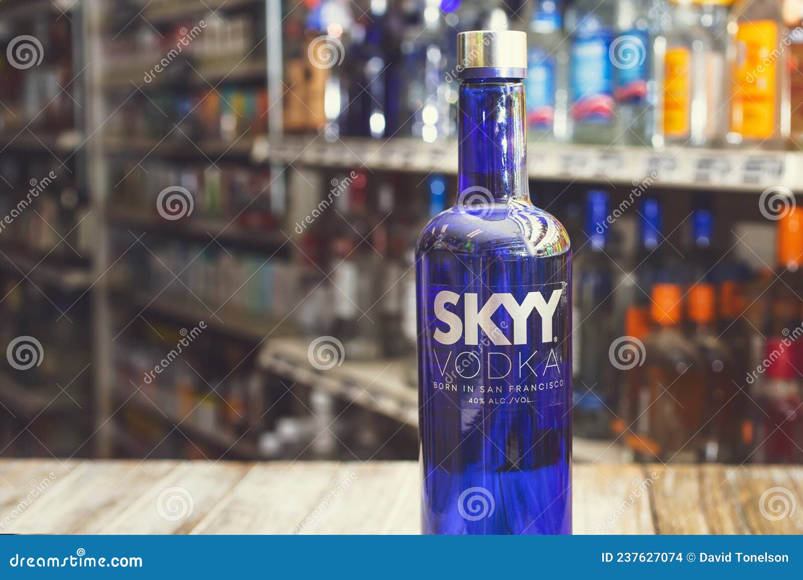 Photos Stock Stock Free Royalty-Free from Skyy Vodka Photos - Dreamstime &