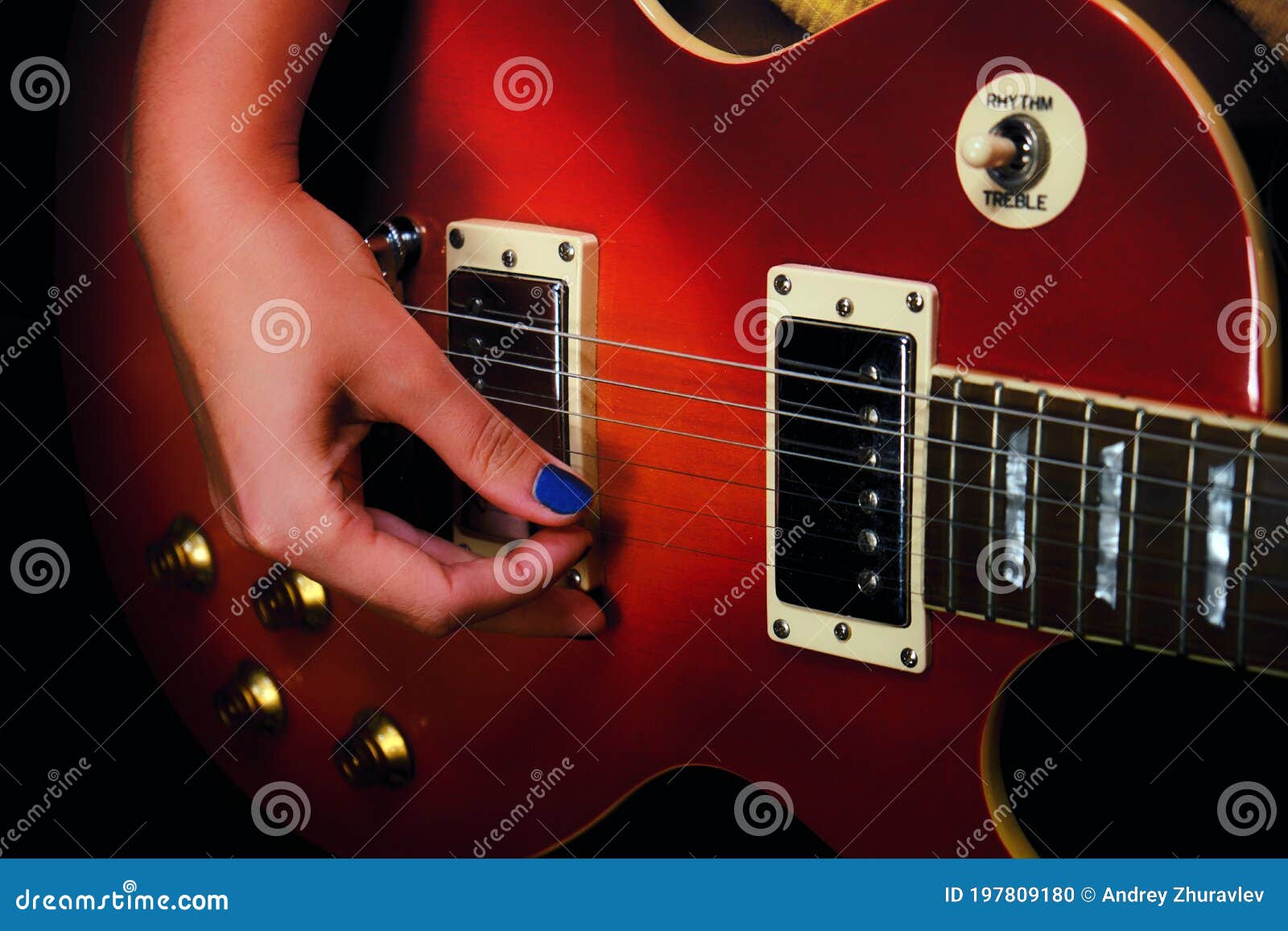 Cuerdas Guitarra Eléctrica Closeup Fotos, retratos, imágenes y