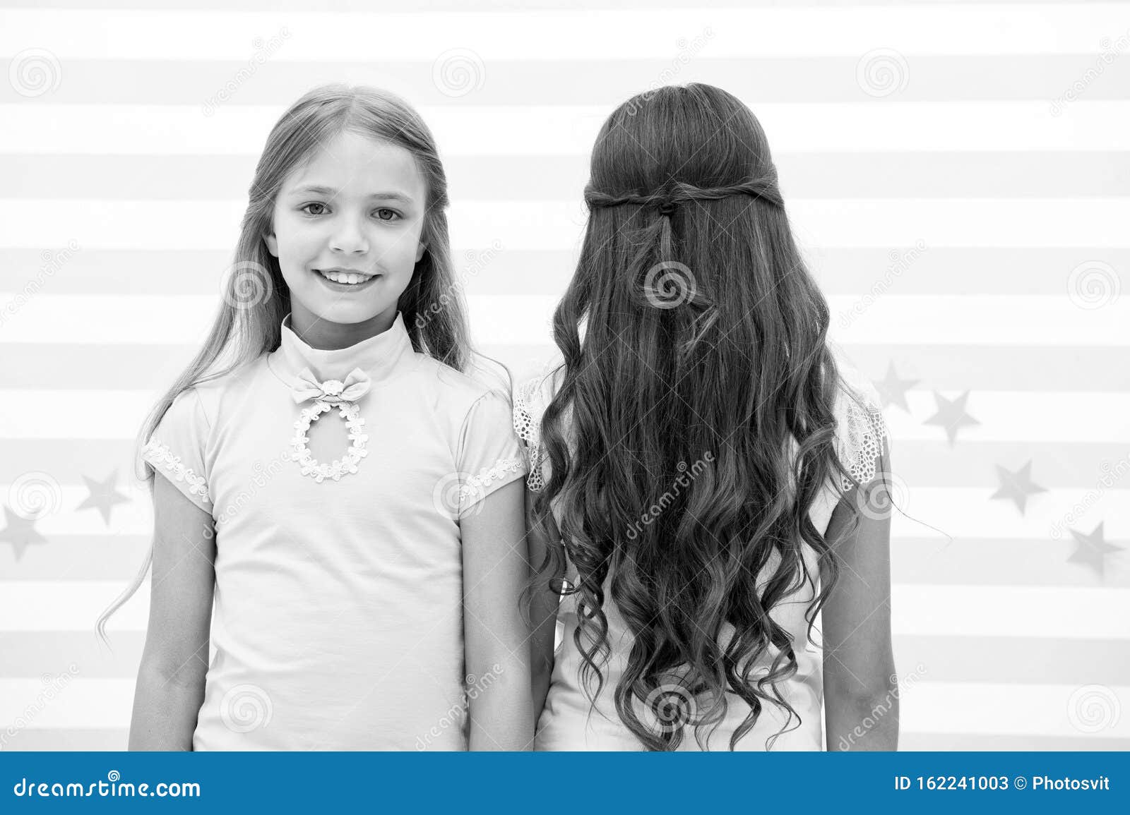 Los Mejores Peinados Para Cabello Largo Niñas Pequeñas Con Brunette Larga Y Rubias Rizos En La Sala De Juegos Niños Pequeños Ador Imagen de archivo - Imagen de fashionable, estimulante: 162241003 Los Mejores Peinados Para Cabello Largo Niñas Pequeñas Con Brunette Larga Y Rubias Rizos En La Sala De Juegos Niños Pequeños Ador Imagen de archivo - Imagen de fashionable, estimulante: 162241003