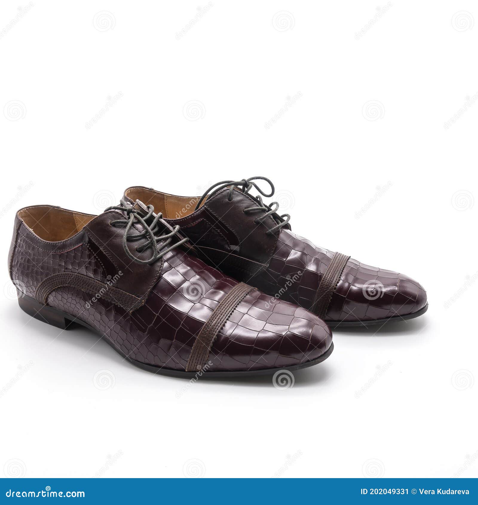 comodidad Nombre provisional flojo Los Zapatos Bajos Del Demiseason Elegante Para Hombre Hicieron Del Cuero  Genuino De Borgoña Oscuro. Imagen de archivo - Imagen de calzado, manera:  202049331