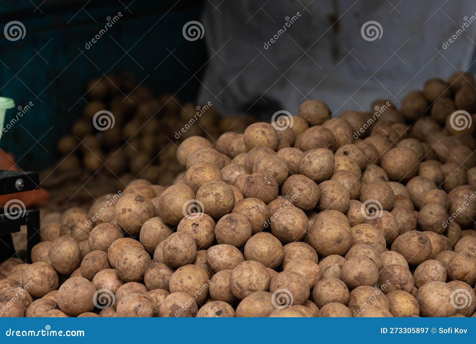 805 Whole Potatoe Stock Photos - Free & Royalty-Free Stock Photos from  Dreamstime