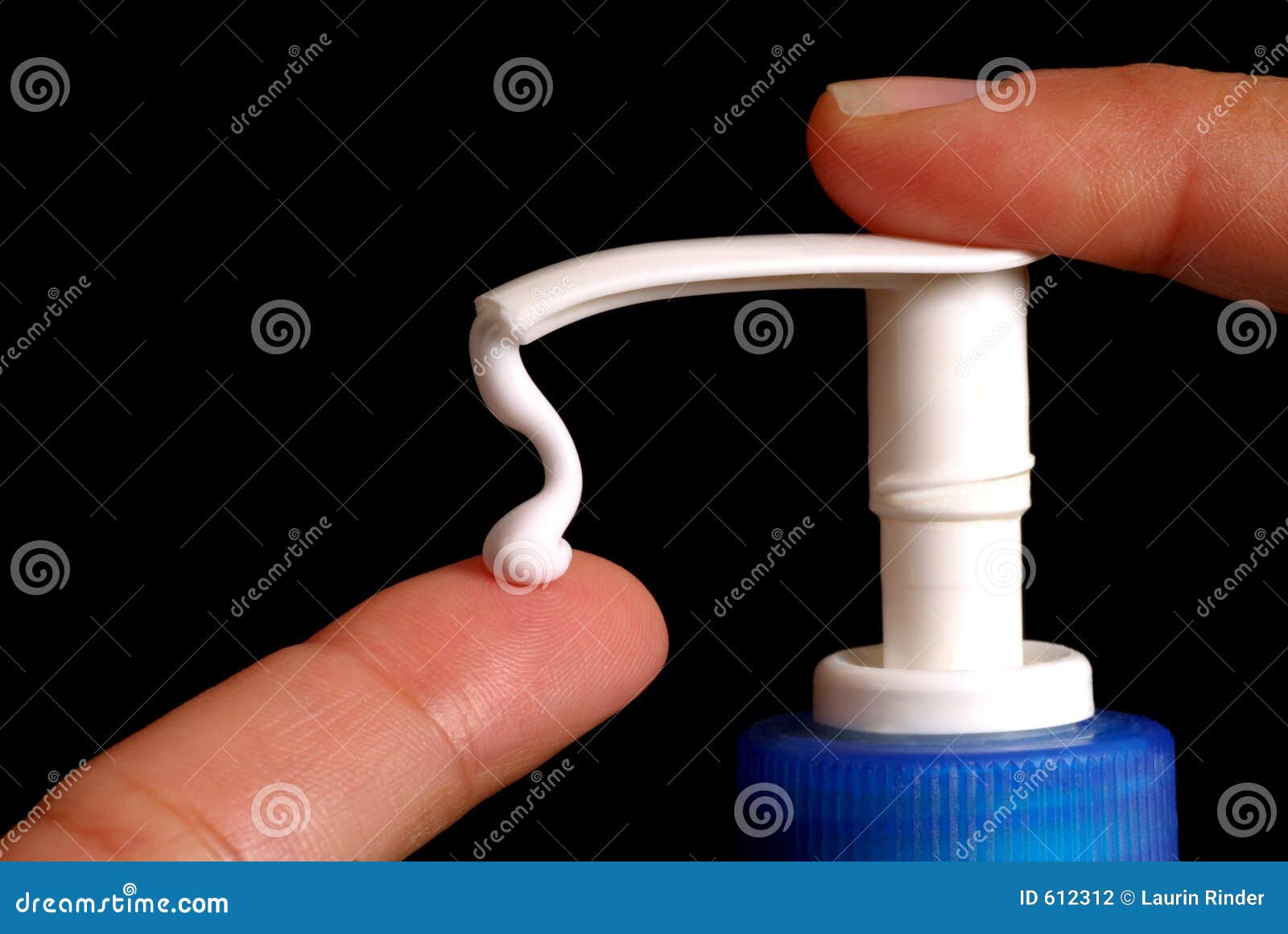 Lotion de main photo stock. Image du santé, beauté, appliquez 612312