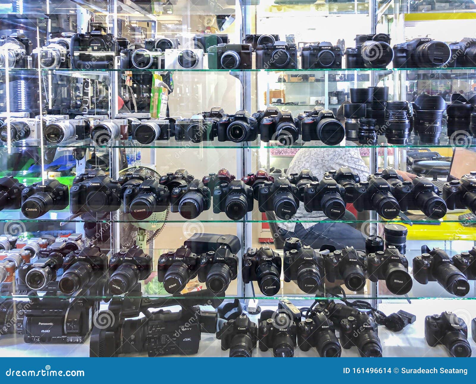favorite Recreation gap Lots of Second Hand Camera and Lens on Display in Mega Plaza Wangburapa  Editorial Stock Image - Image of display, people: 161496614