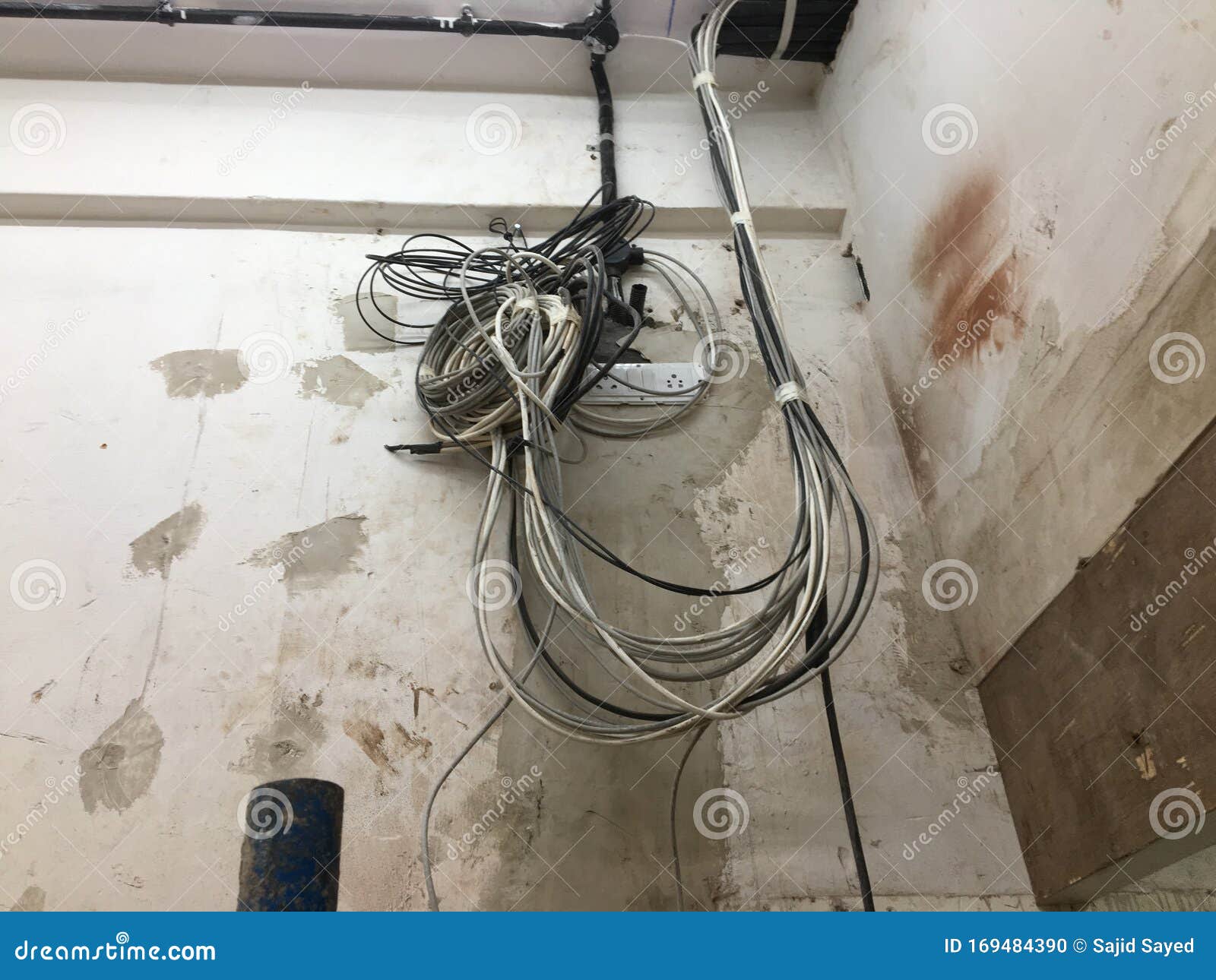 electric wire short circuit in mumbai