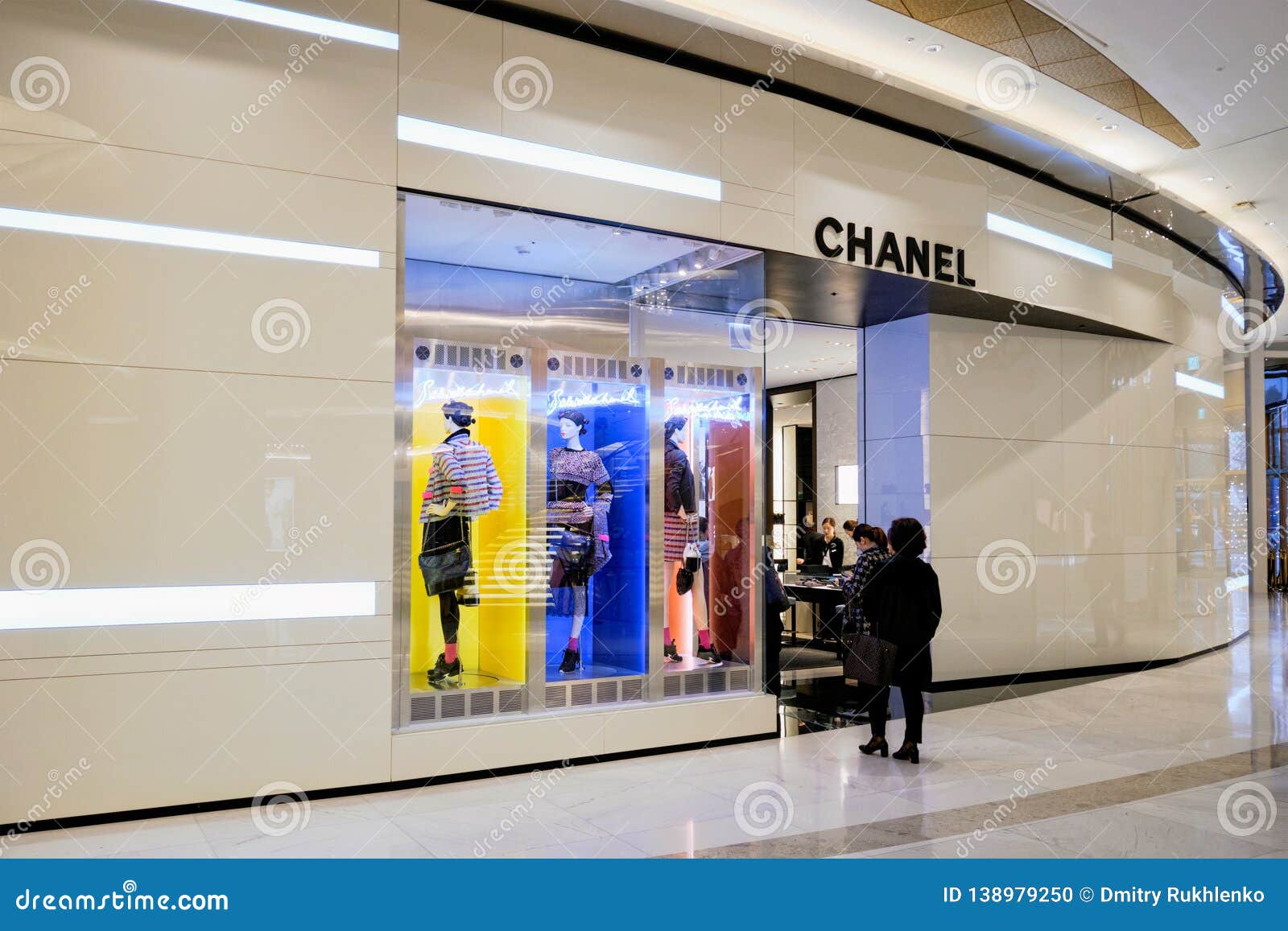 Cửa Hàng Chanel Hàng Đầu Ở Tokyo Nhật Bản Hình ảnh Sẵn có  Tải xuống Hình  ảnh Ngay bây giờ  Bán lẻ Chuodori Street Châu Á  iStock