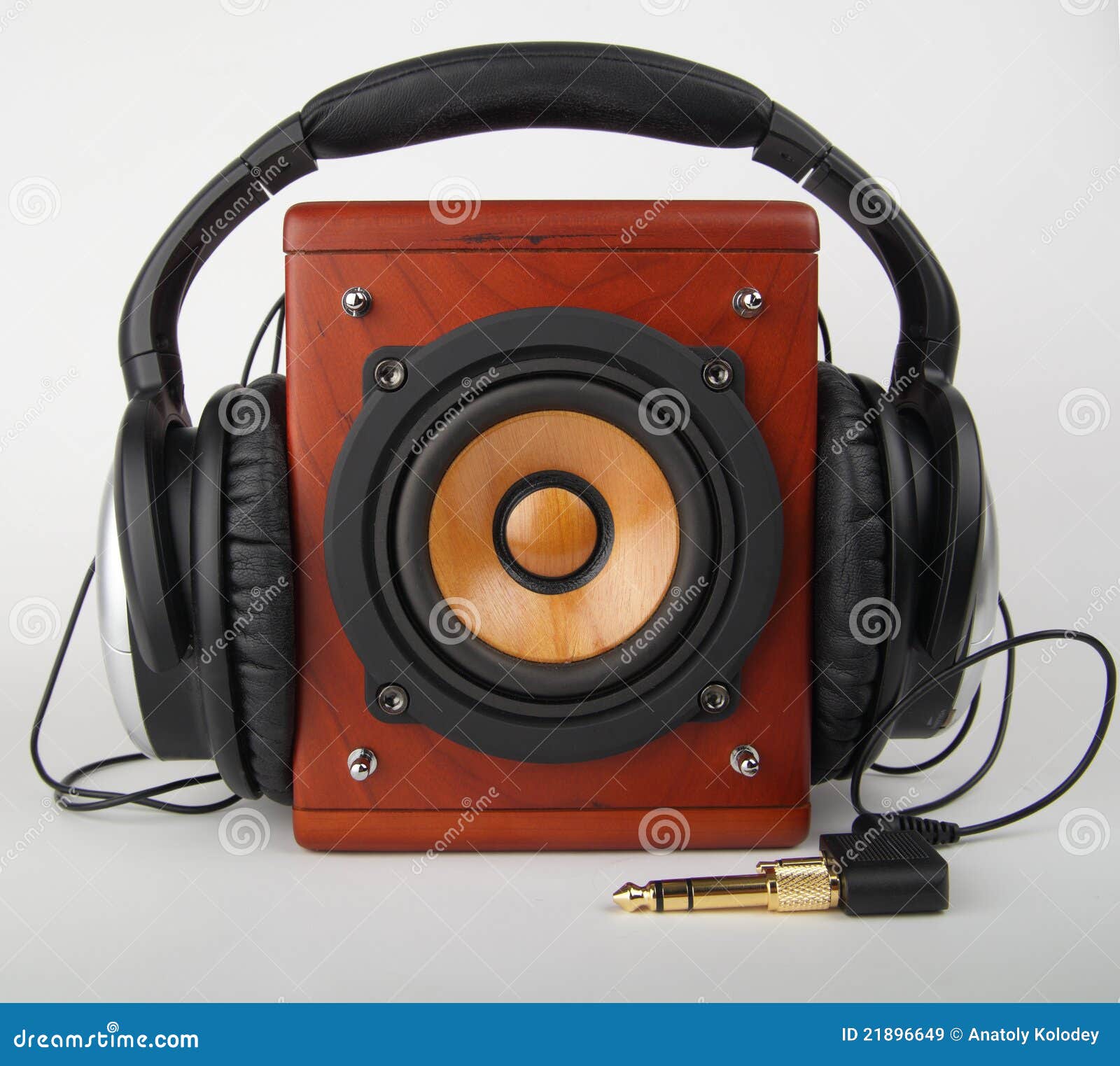 Loudspeaker and headset stock image. Image of listening 21896649