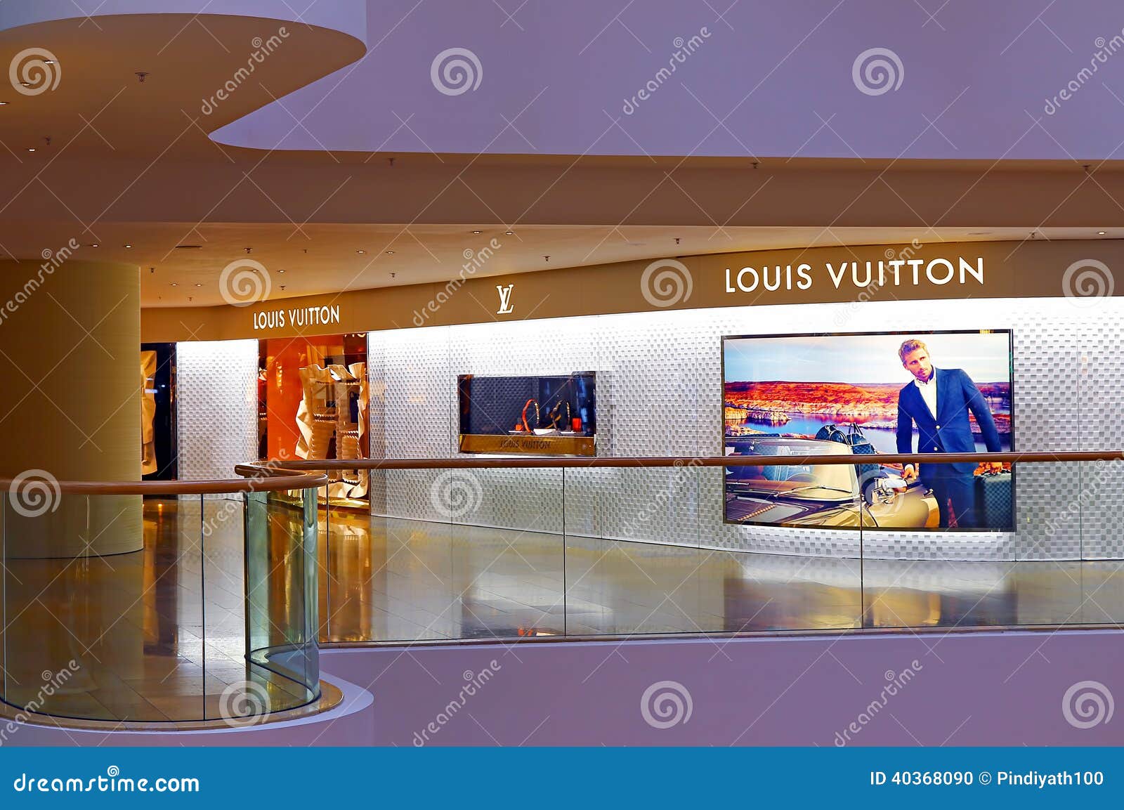 Louis Vuitton Boutique, Hong Kong Editorial Image - Image: 40368090