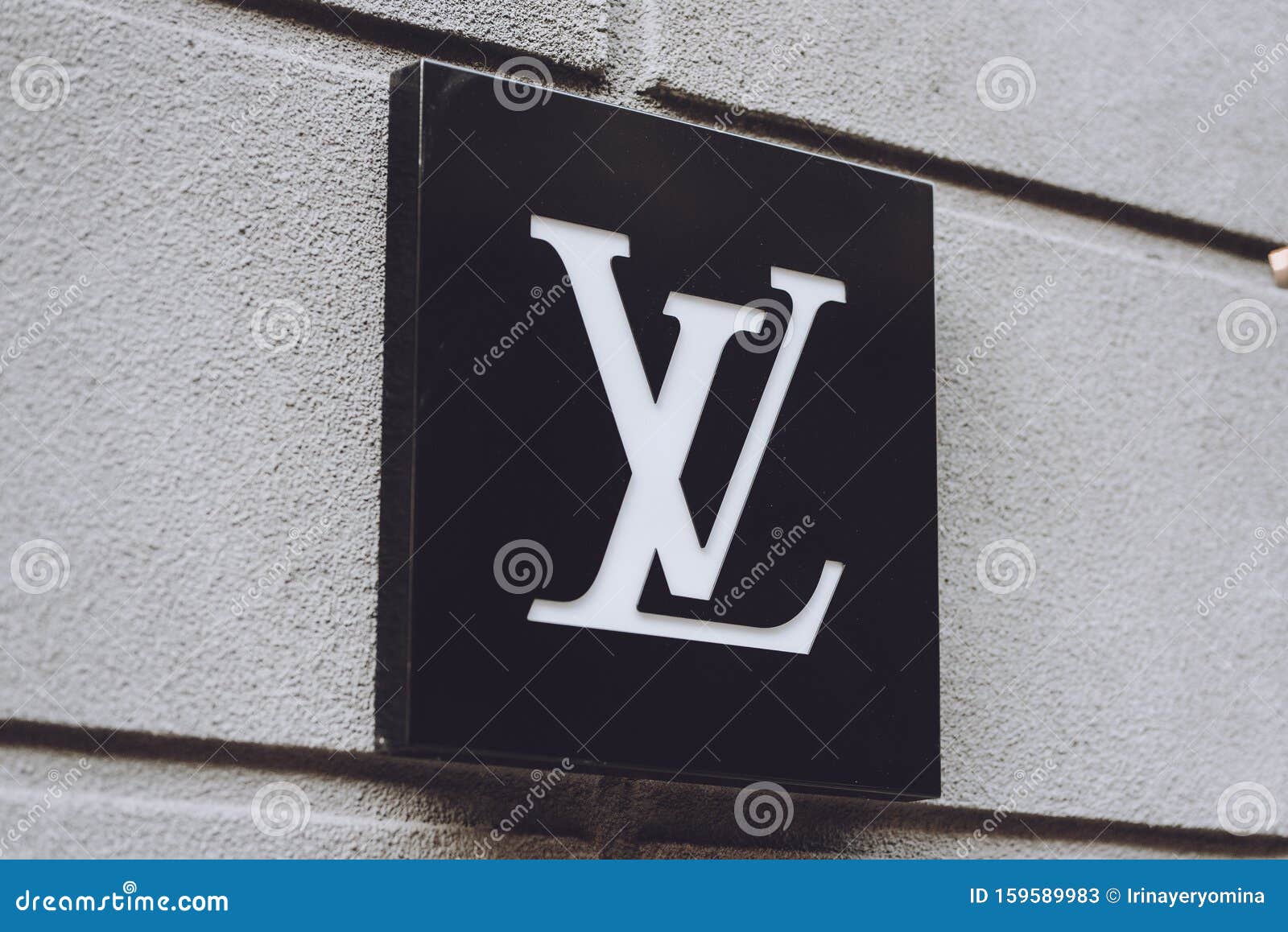 Louis Vuitton Signboard Logo Brend Sign Of Gucci On Store, Shop