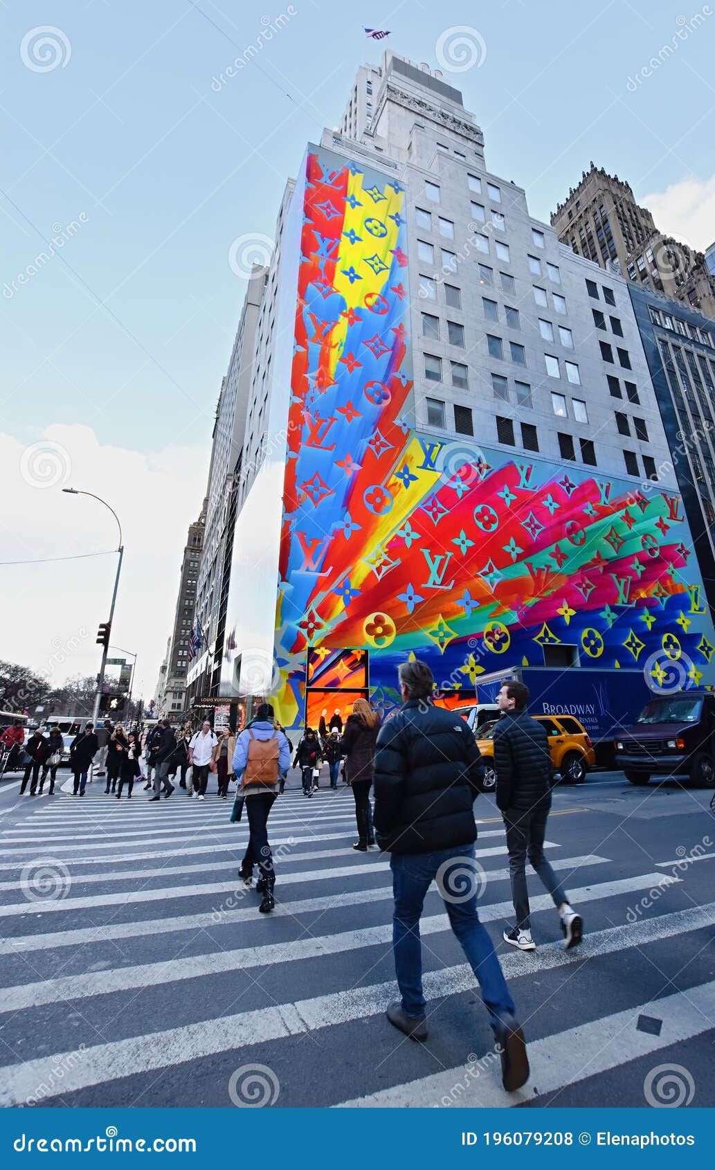 Louis Vuitton Christmas Window Displays on 5th Avenue Editorial