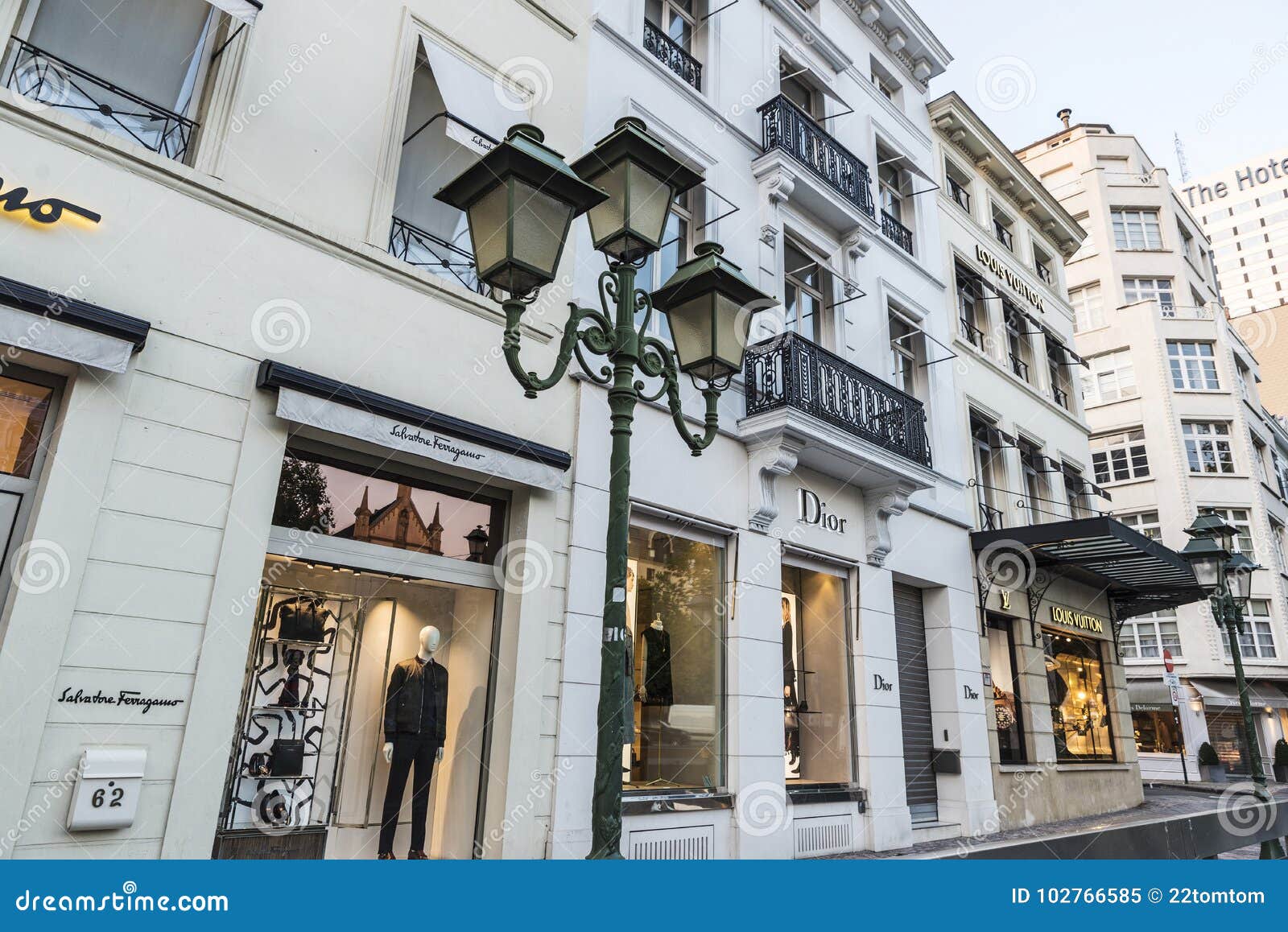 Paris, France, Avenue Montaigne, Luxury Shops, Louis Vuitton, Luxury Shop  Window Displays, Christmas Shopping Stock Photo - Alamy