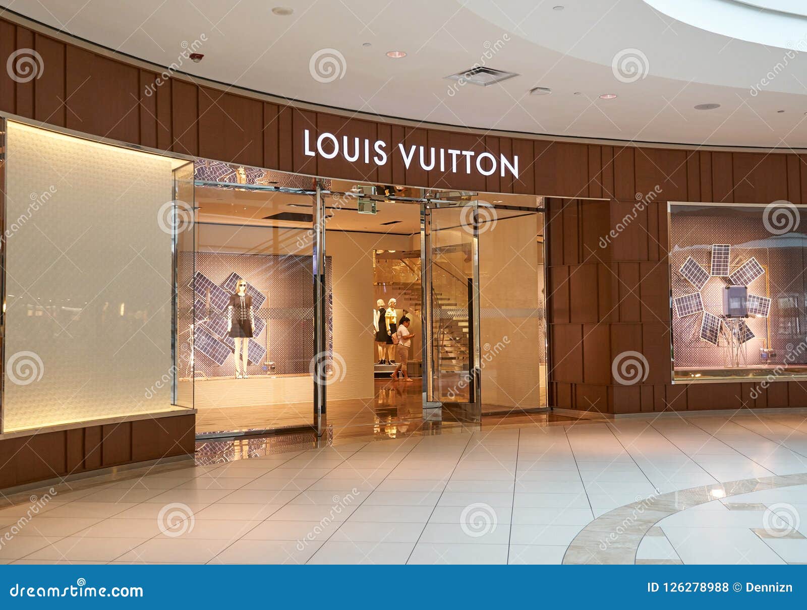 Louis Vuitton Famous Boutique. Editorial Stock Photo - Image of miami, brand: 126278988