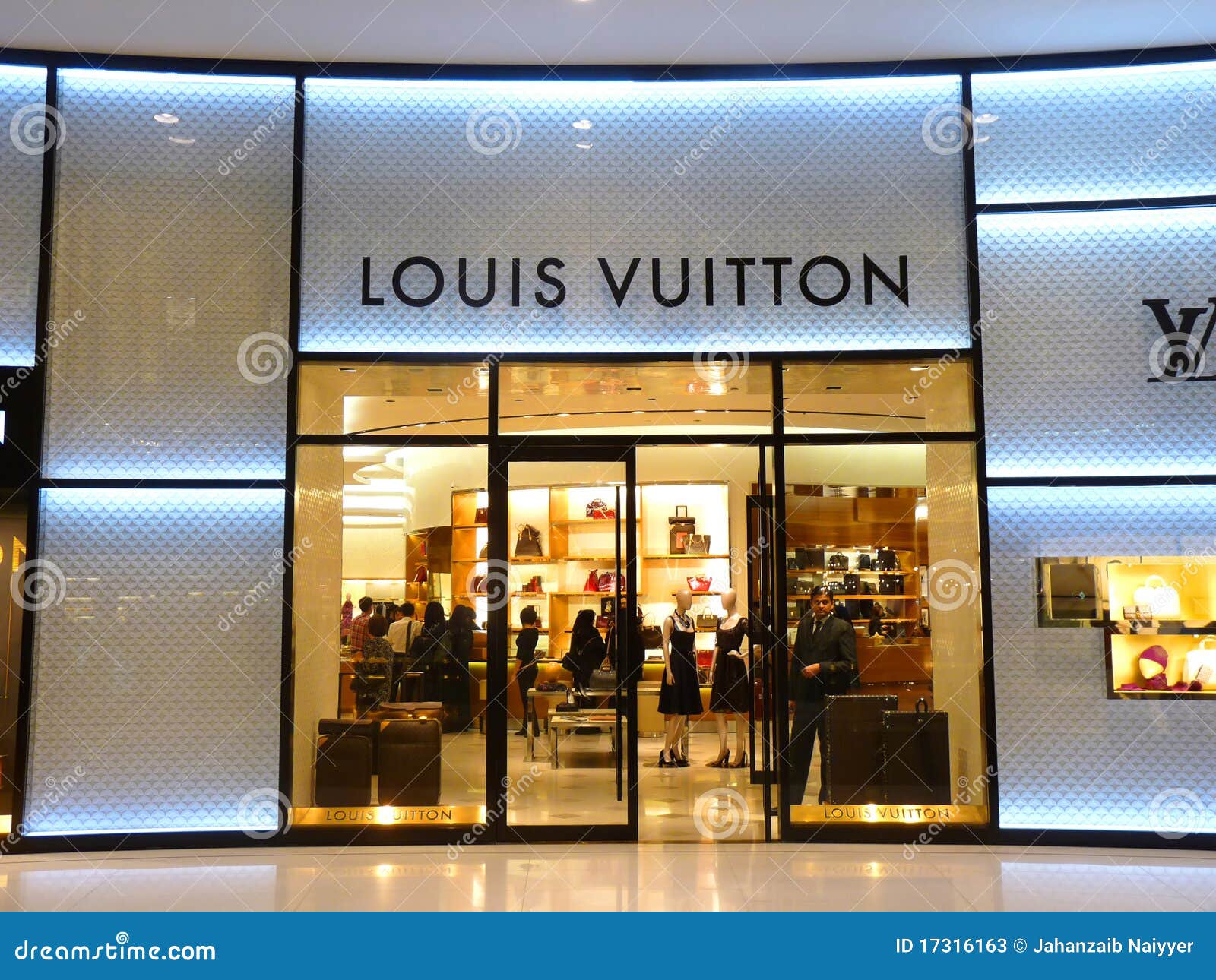 Louis Vuitton Boutique in Dubai Shopping Mall Editorial Photography - Image  of goods, clothes: 237485352