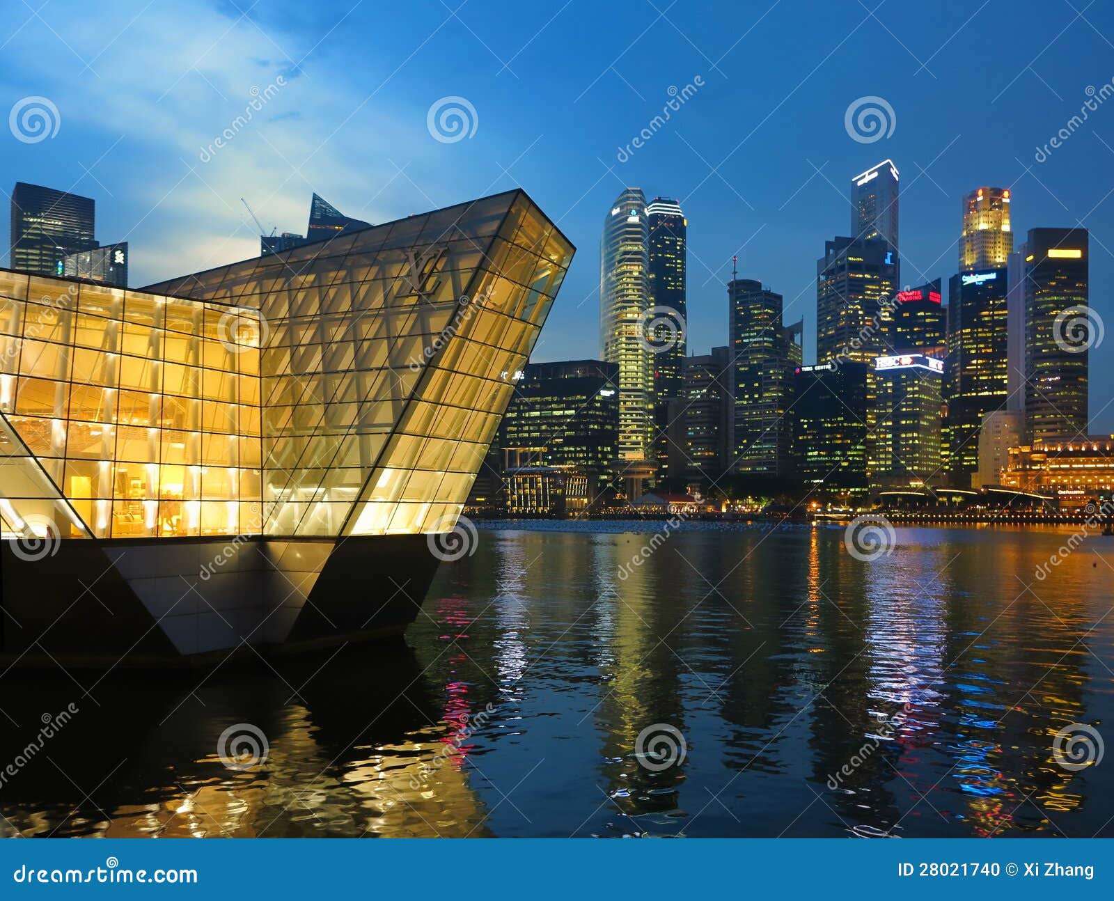 LOUIS VUITTON Flagship Store In Singapore Editorial Image - Image of bank, asia: 28021740