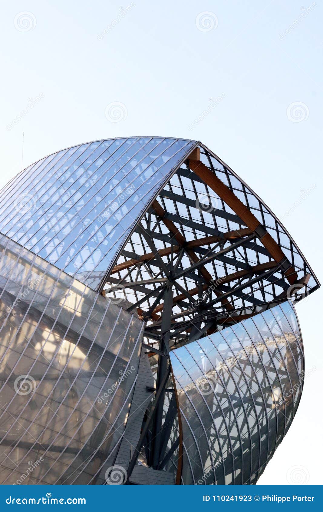 Louis Vuitton Foundation, by architect Frank Gehry, art museum and