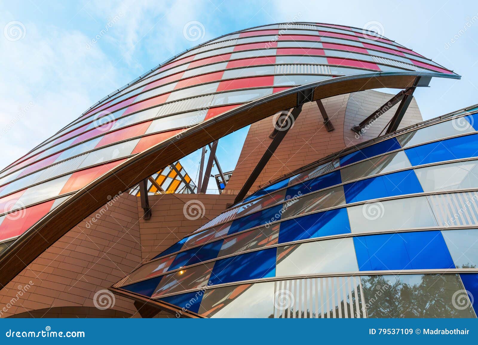 Louis Vuitton Foundation Designed By Frank Gehry Editorial Stock Image - Image of park, europe ...