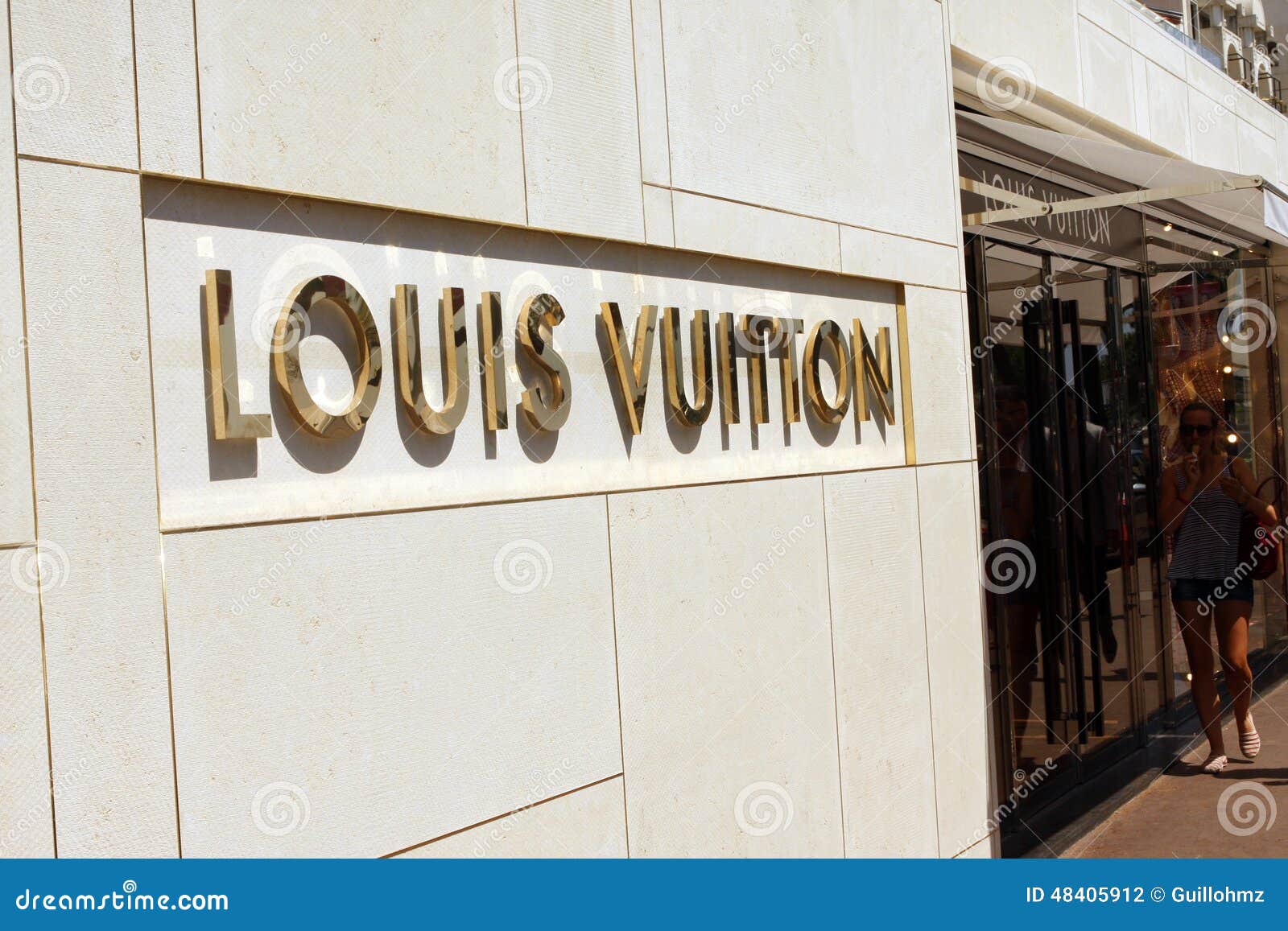 Louis Vuitton Store in Cannes Photography - Image of vuitton: 48405912