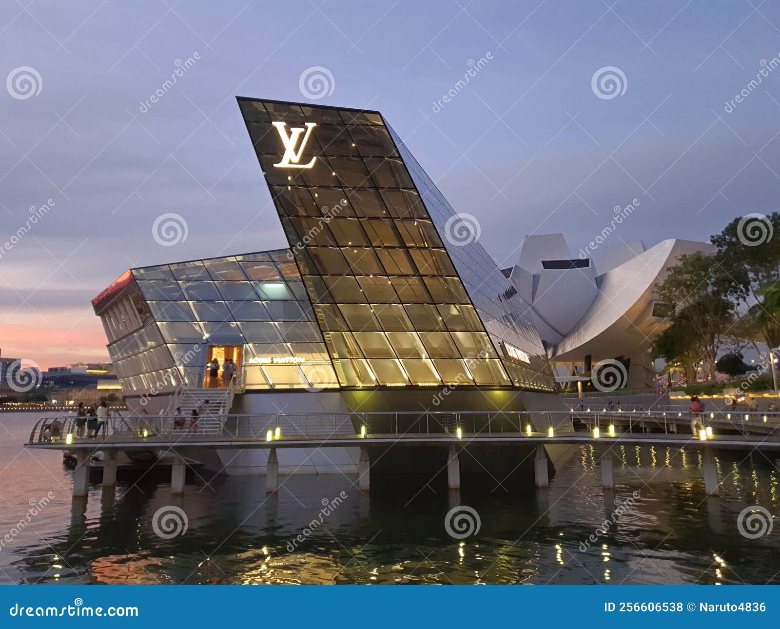 Louis Vuitton Store at Marina Bay Sands