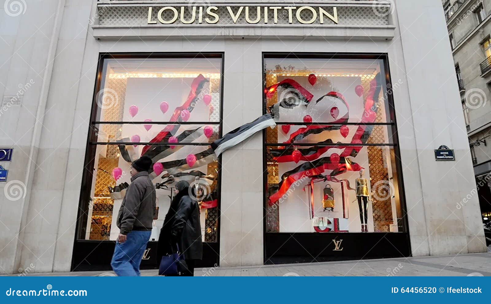 Louis Vuitton shop at Champs-Elysées in, Stock Video