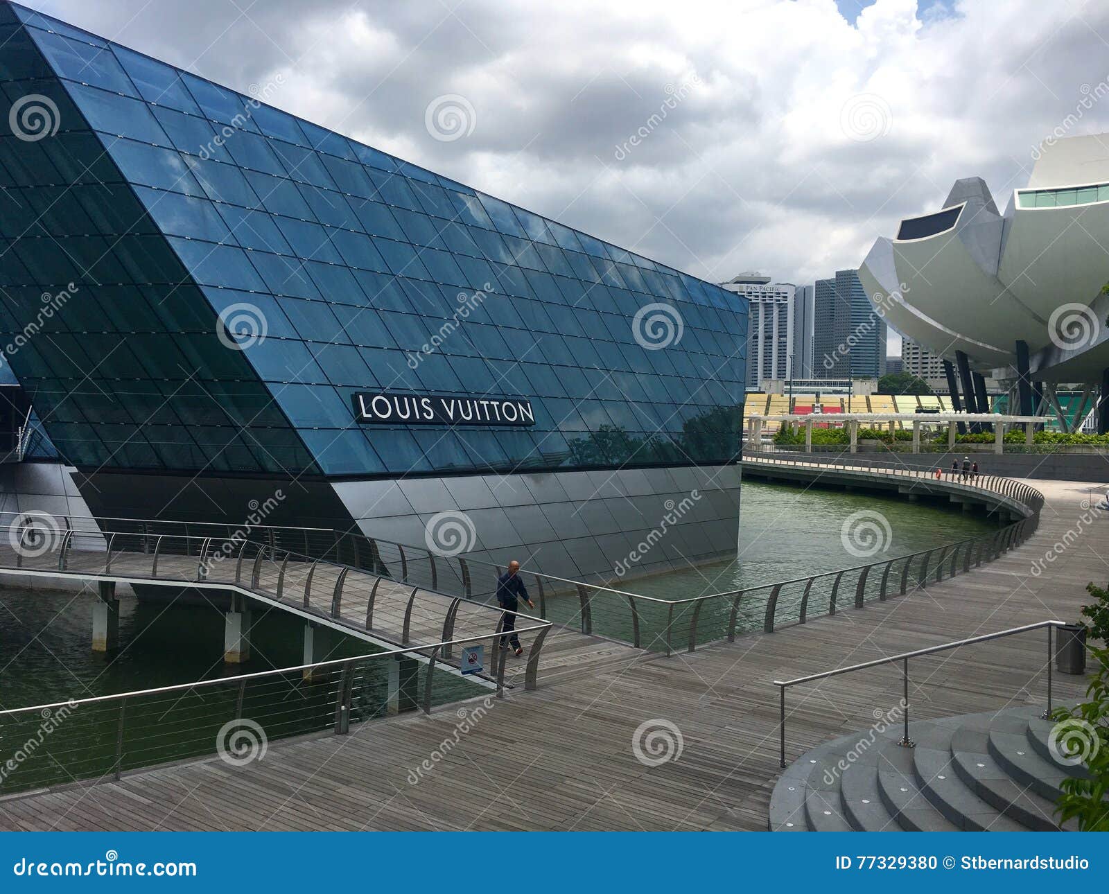 Louis Vuitton Mansion and Science Art Museum at Marina Bay Sands