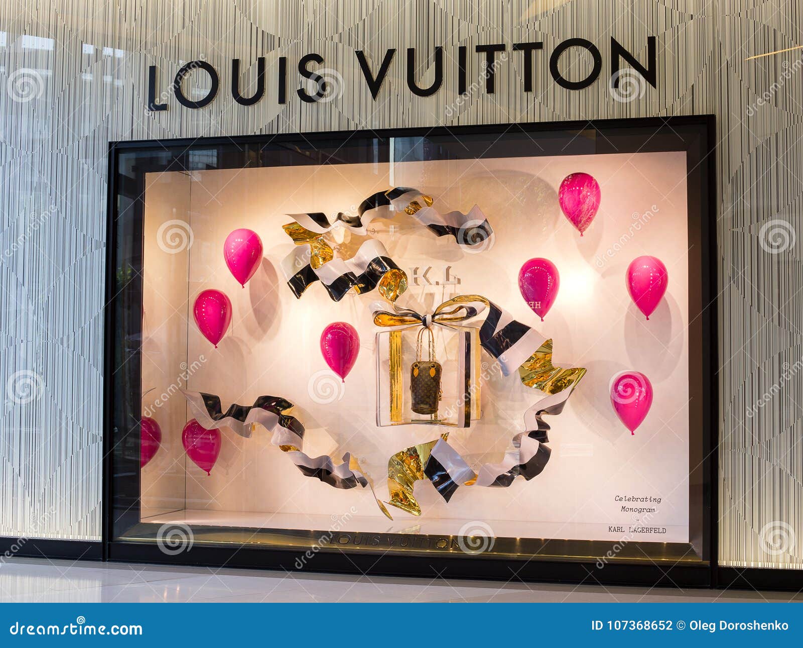 Louis Vuitton-opslag In Siam Paragon Mall In Bangkok, Thailand Redactionele Fotografie ...