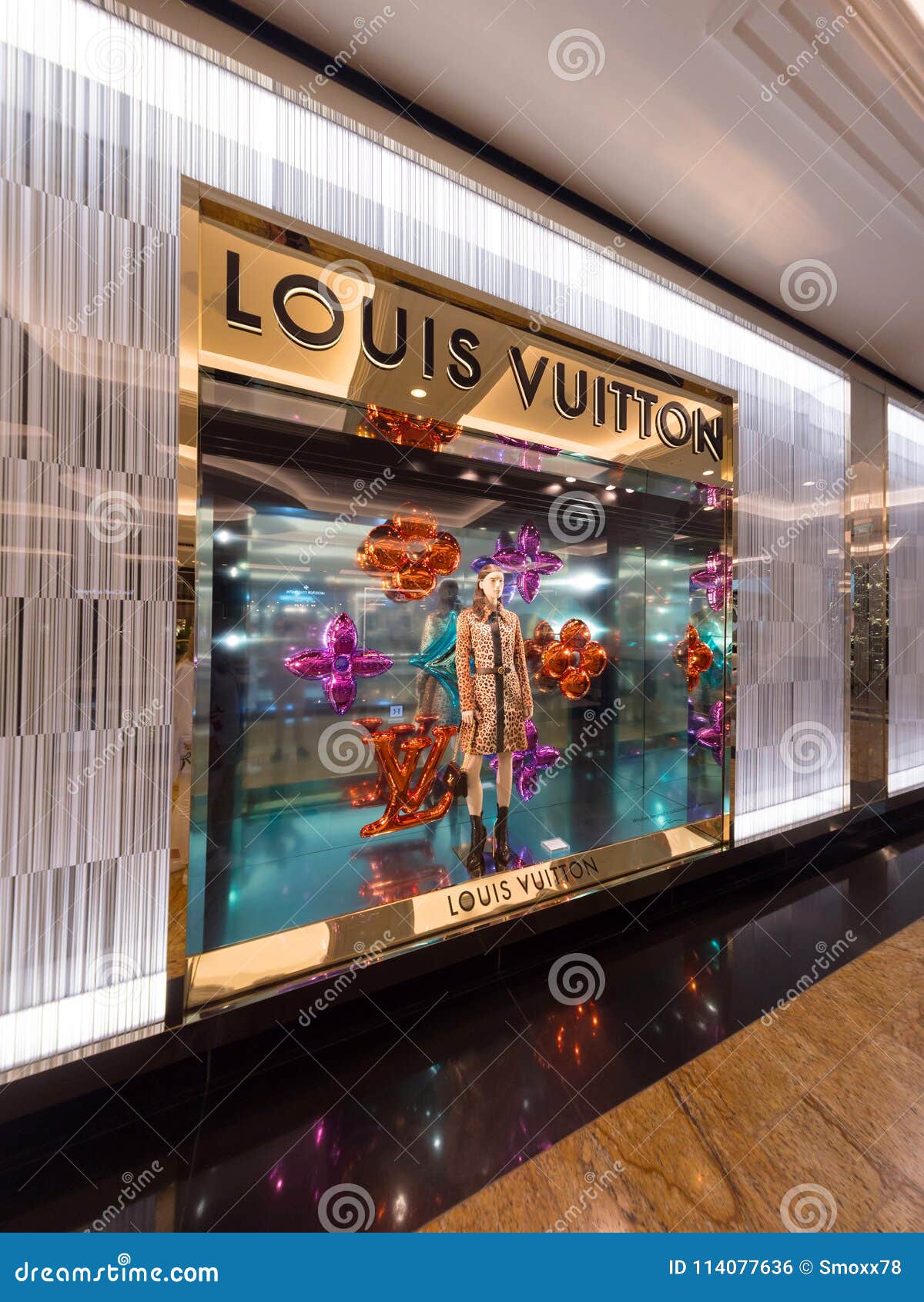 The Louis Vuitton Shop in Dubai Editorial Photo - Image of letters,  editorial: 114077636