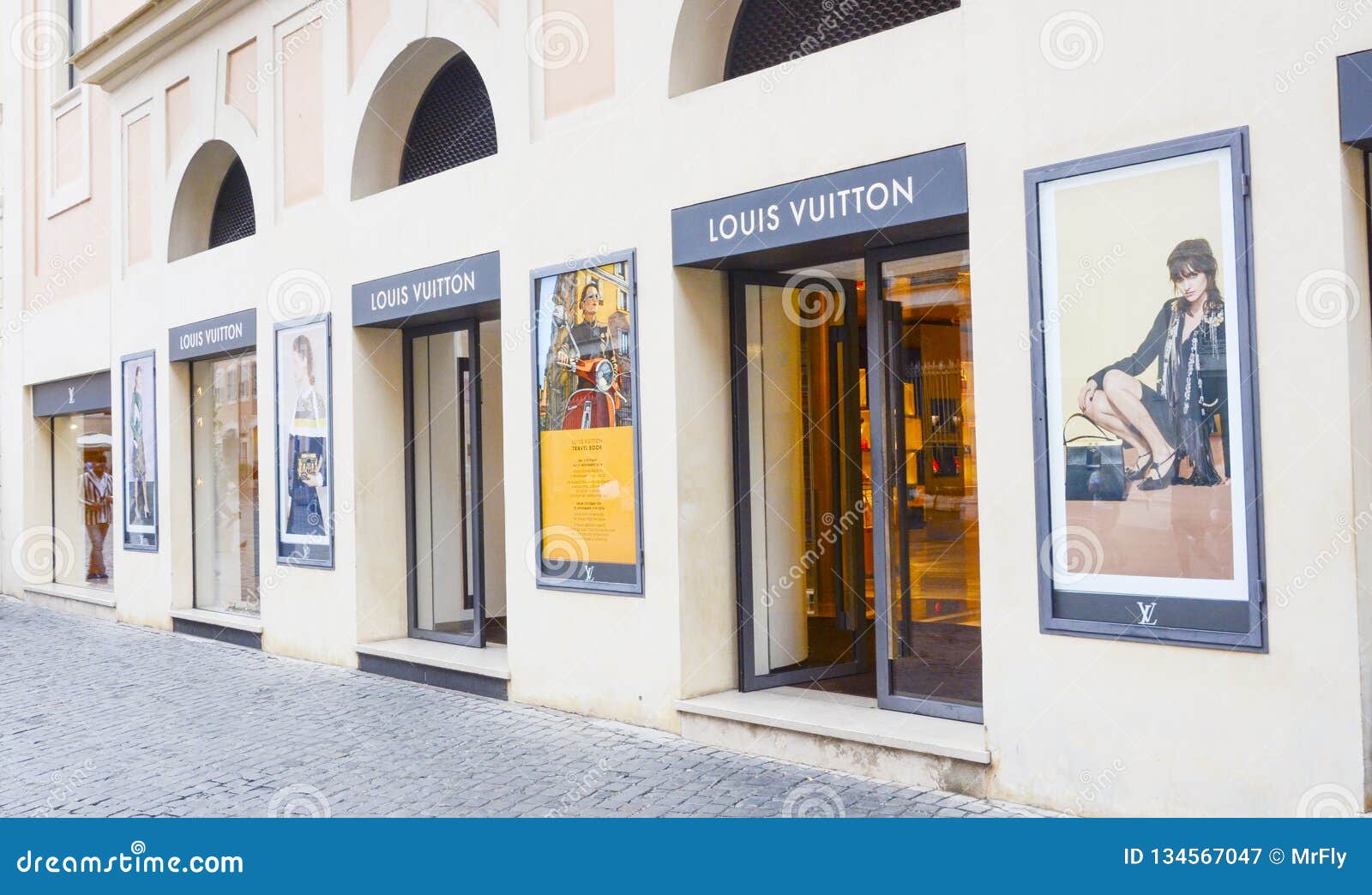 Louis Vuitton Shop, Rome, Italy Editorial Photography - Image of