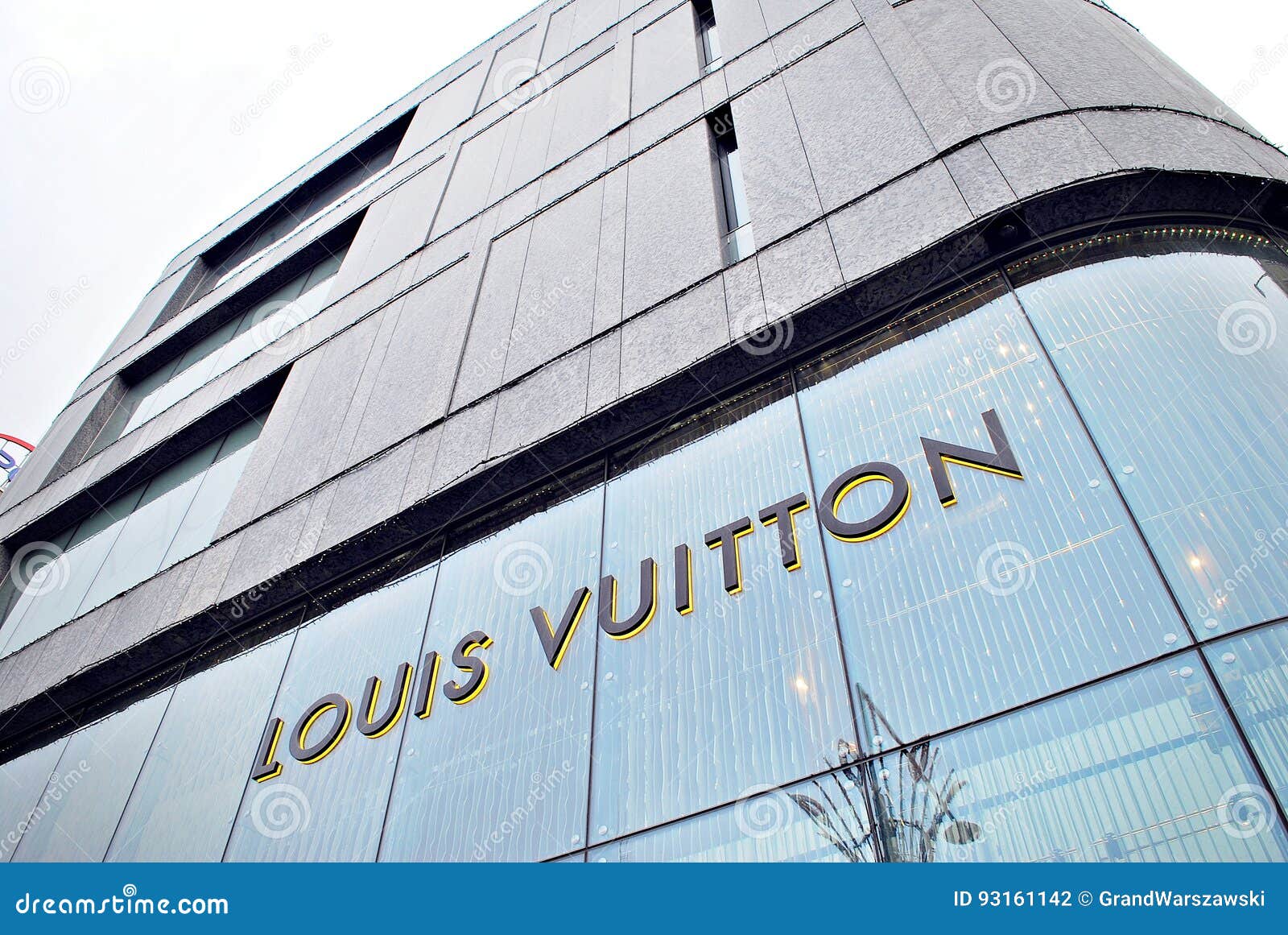 Louis Vuitton shop editorial photography. Image of famous - 93161142