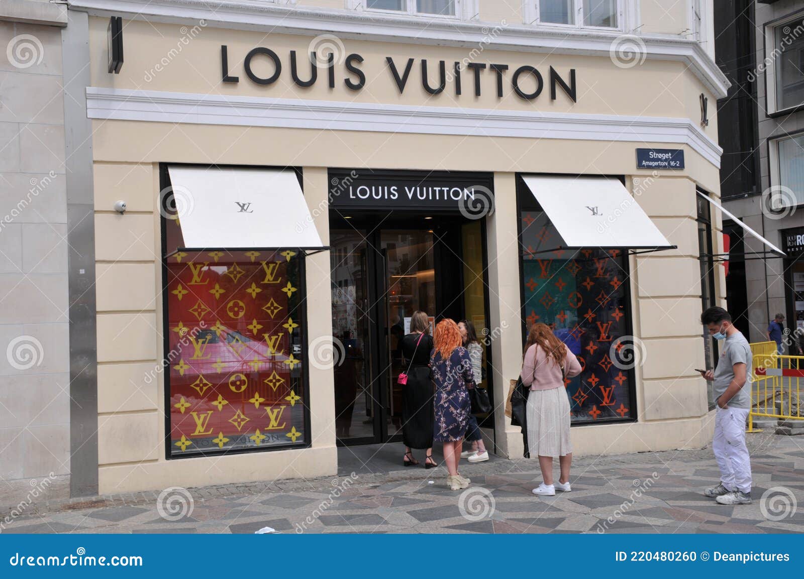 Louis Vuitton Shoppers in Danish Copenhagen Denmark Image - Image of danmark, denmark: 220480260
