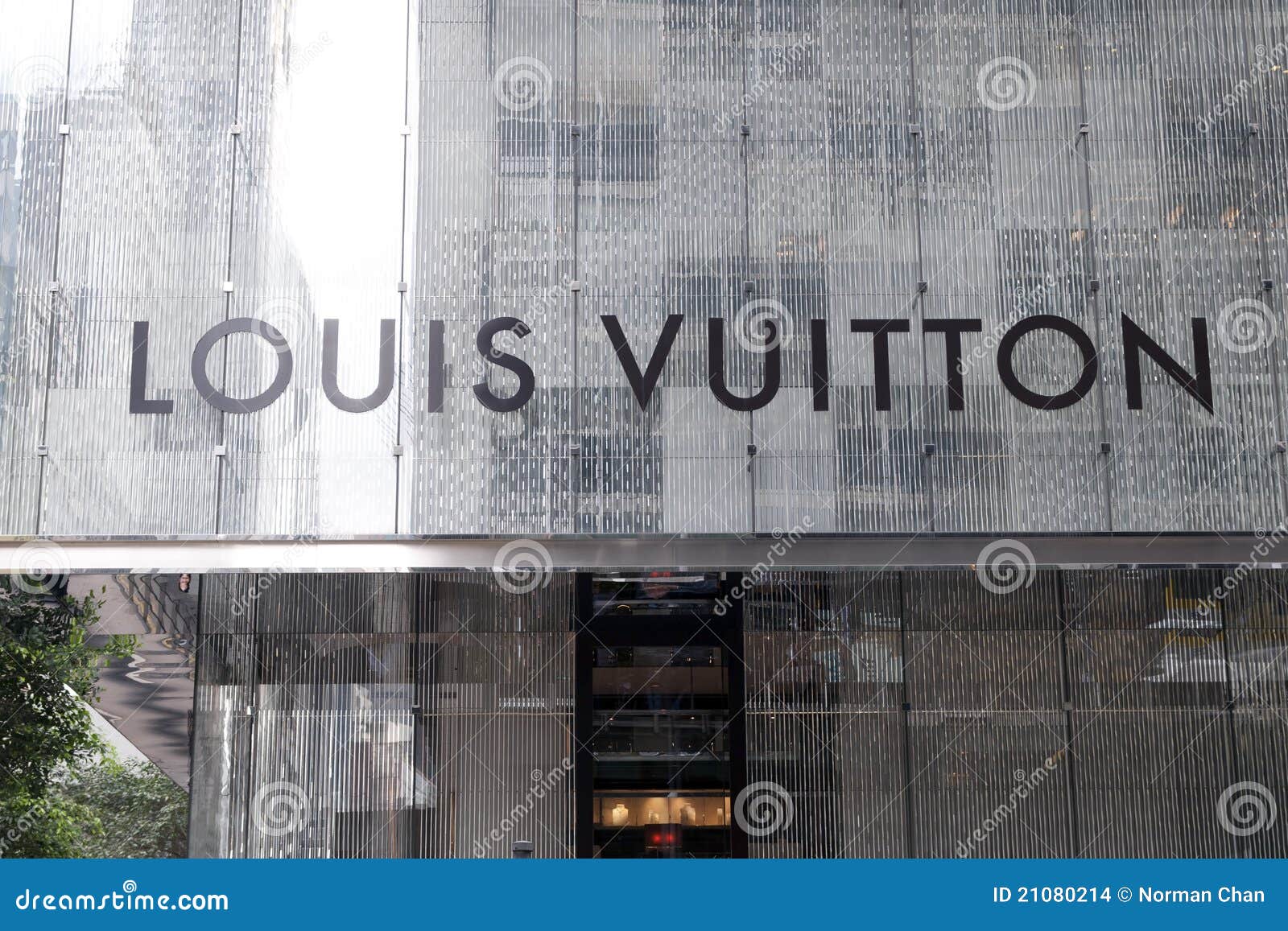 Louis Vuitton Store Window In Brussels Stock Photo - Download