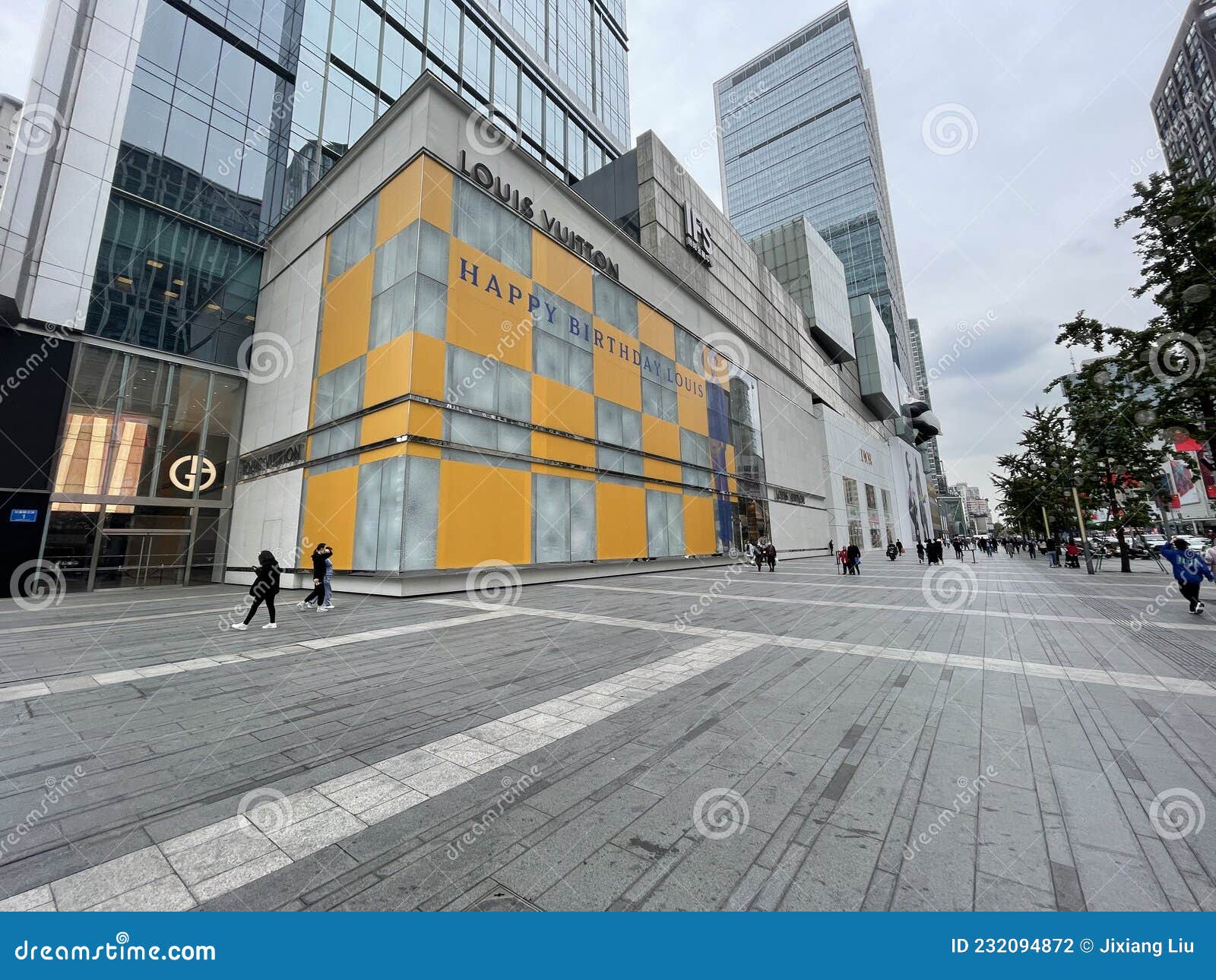 Louis Vuitton Store. Chengdu, Sichuan Province, China - Oct 13, 2021  Editorial Photography - Image of china, chengdu: 232094872