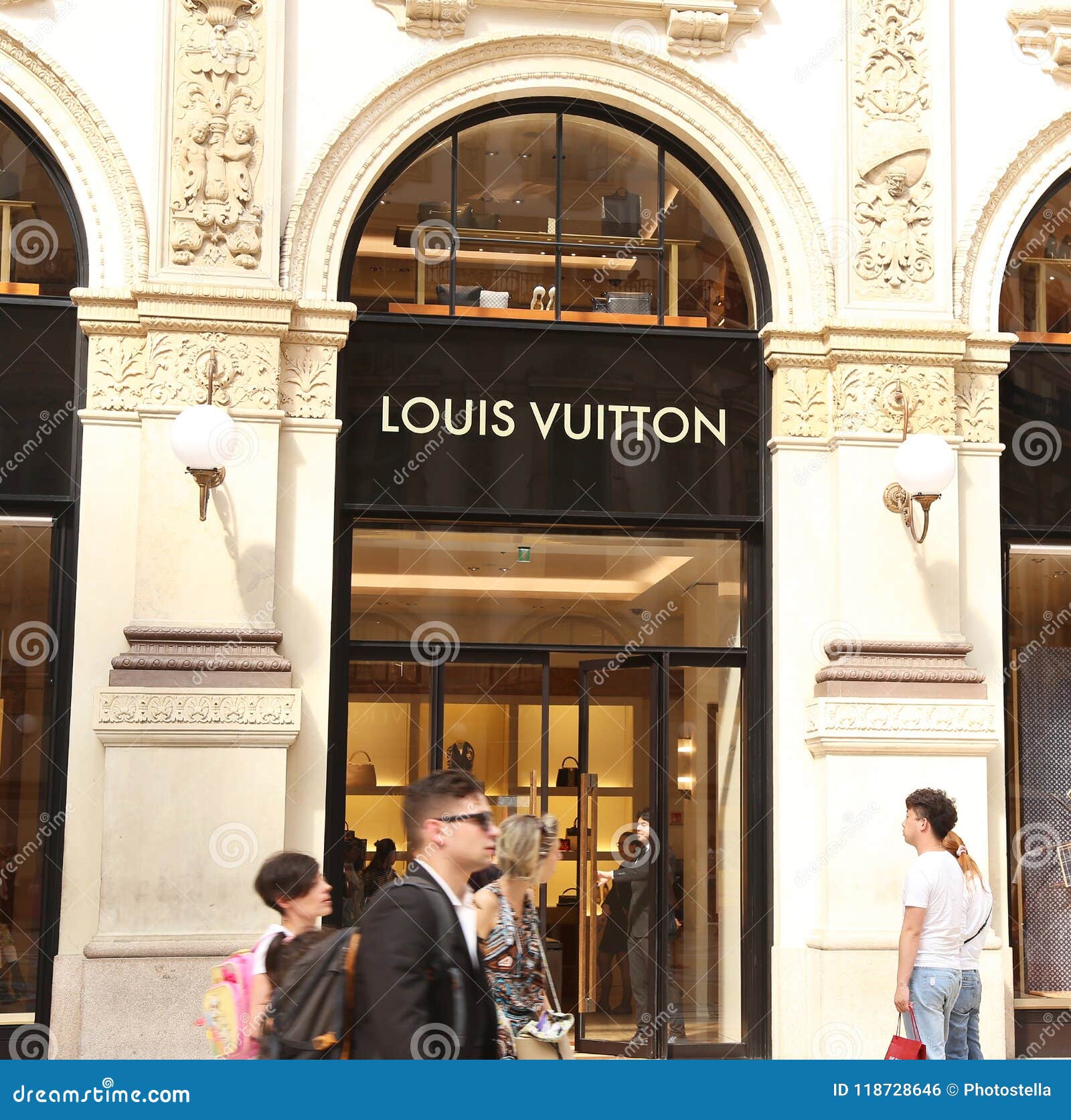 Louis Vuitton Store Inside The Vittorio Emanuele II Gallery At Milan City Italy Editorial Photo ...
