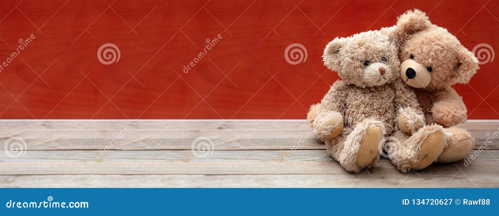 Love, Friendship Concept, Tight Hug. Teddy Bears Couple on Wooden ...