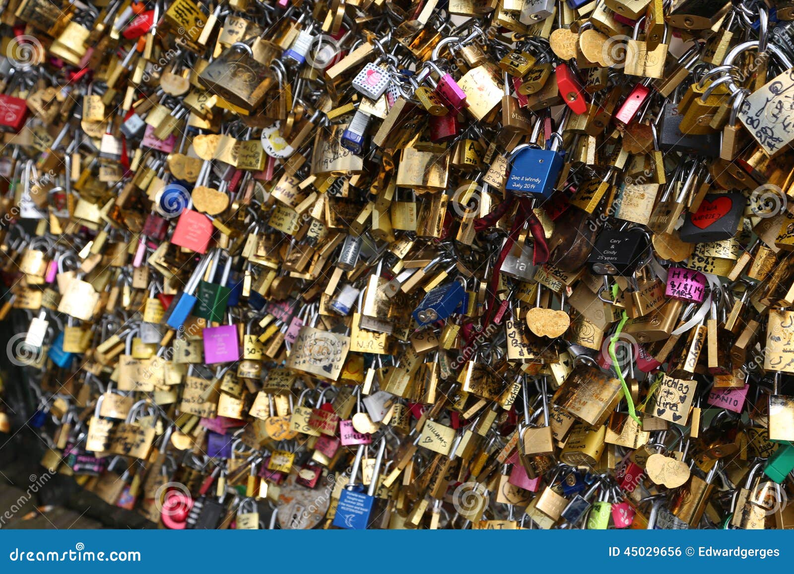 Love padlocks in Paris editorial photo. Image of eternal 45029656