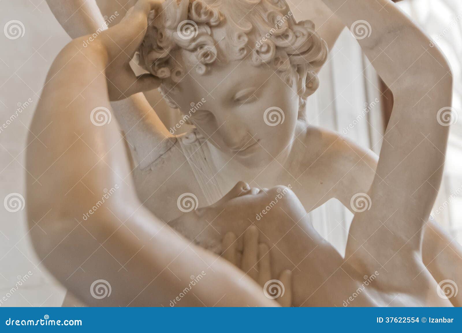 love and psyche statue