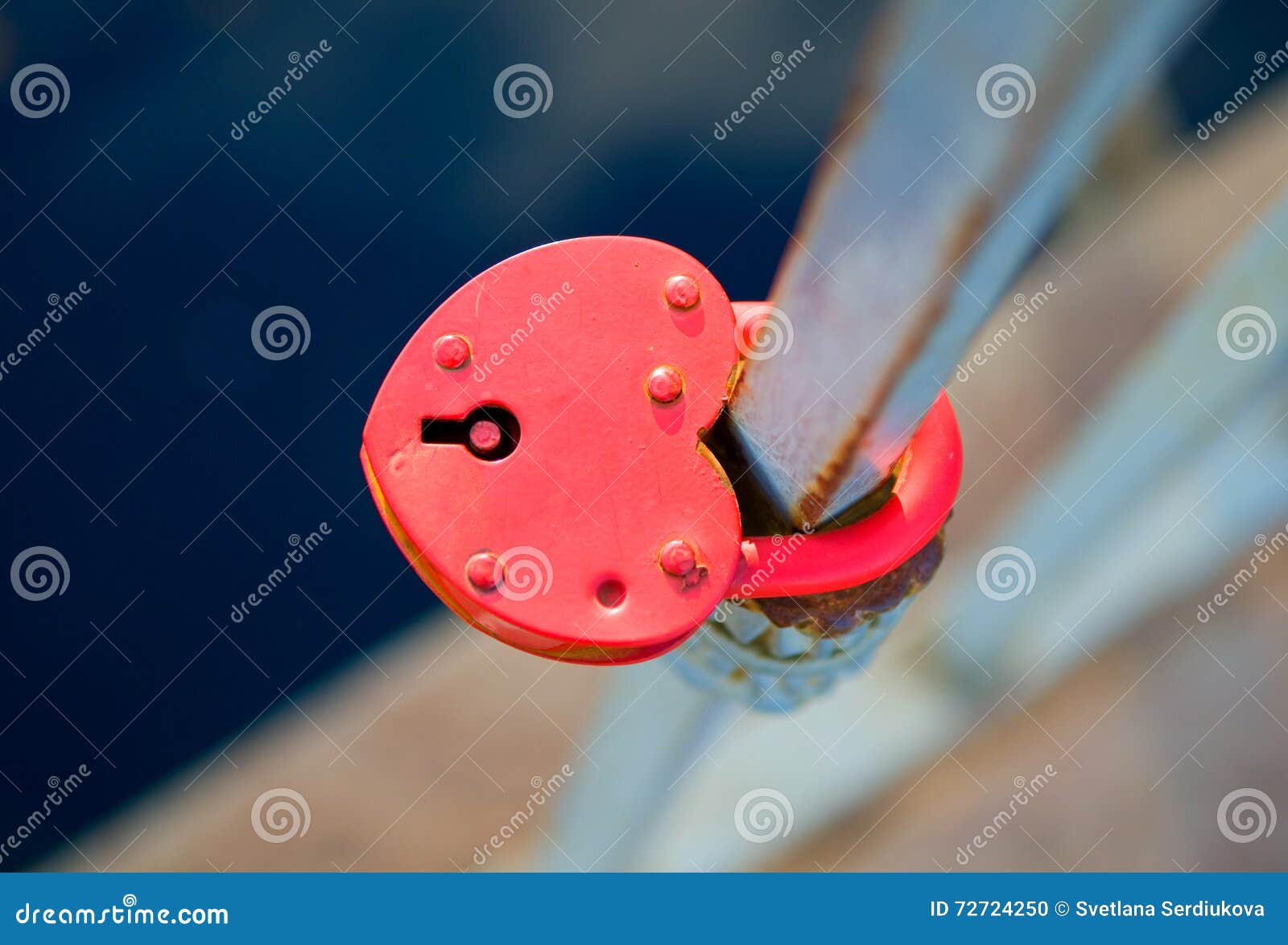 Lovelock foto de archivo. Imagen de color, forma, rusia 72724250
