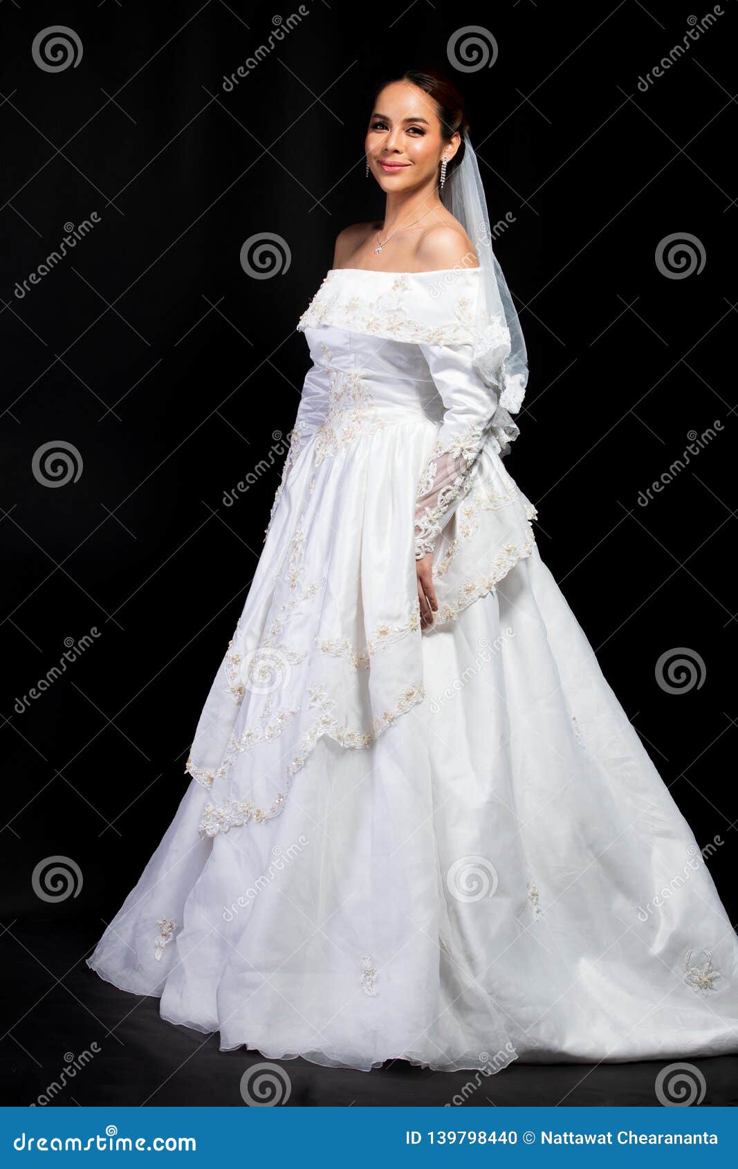 https://thumbs.dreamstime.com/z/lovely-asian-beautiful-woman-bride-white-wedding-gown-dress-lace-veil-black-hair-studio-lighting-black-gradient-background-139798440.jpg