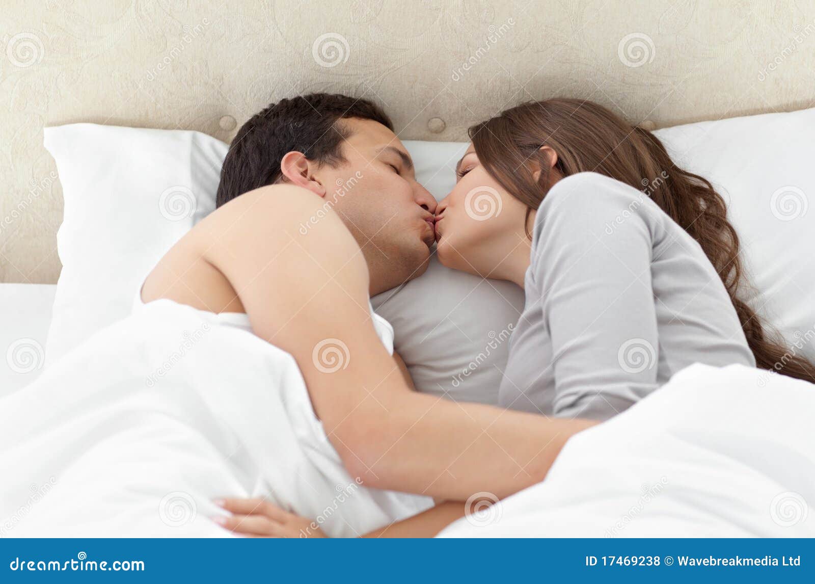 6,621 Lovely Couple Kissing Stock Photos - Free & Royalty-Free ...