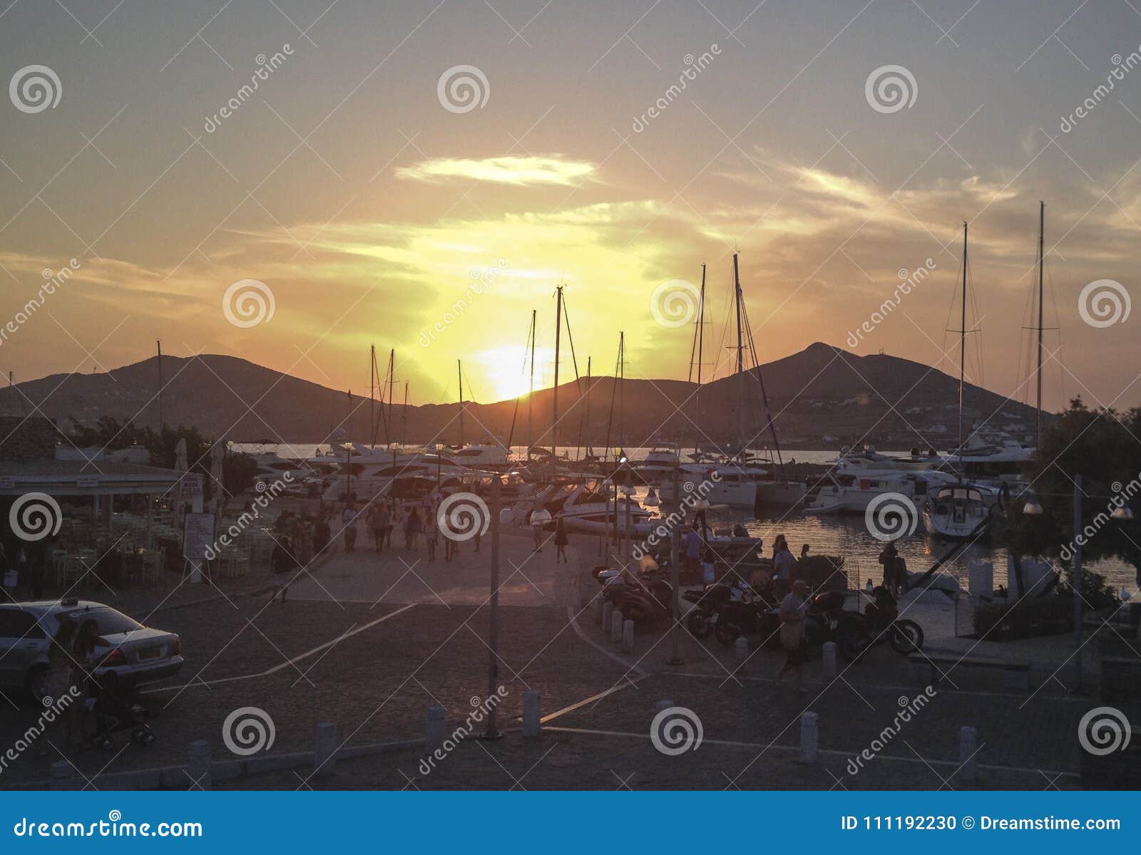 sunset port - puesta de sol en un puerto