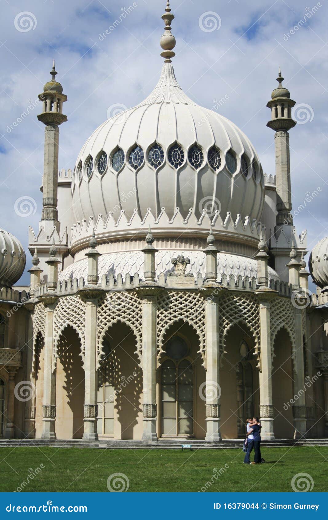 Lovers Kiss Brighton Pavillion Editorial Stock Image Image of romance