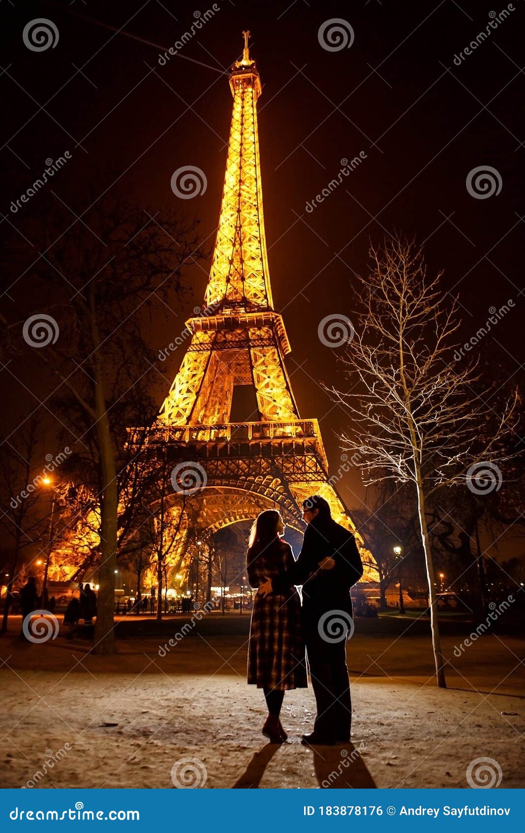 Lovers Near The Eiffel Tower Night In Paris Travel At Spring In France Editorial Photo Image Of Architecture Journey 183878176