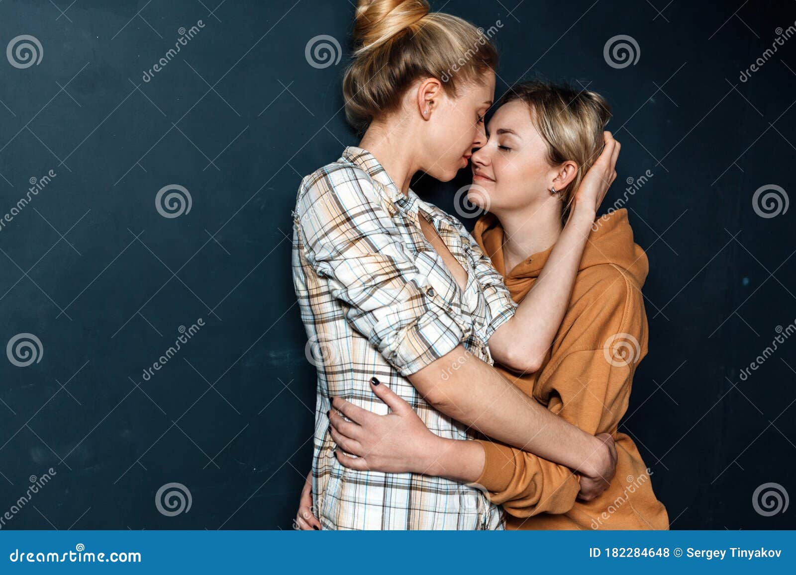 Hd Lesbian Teens