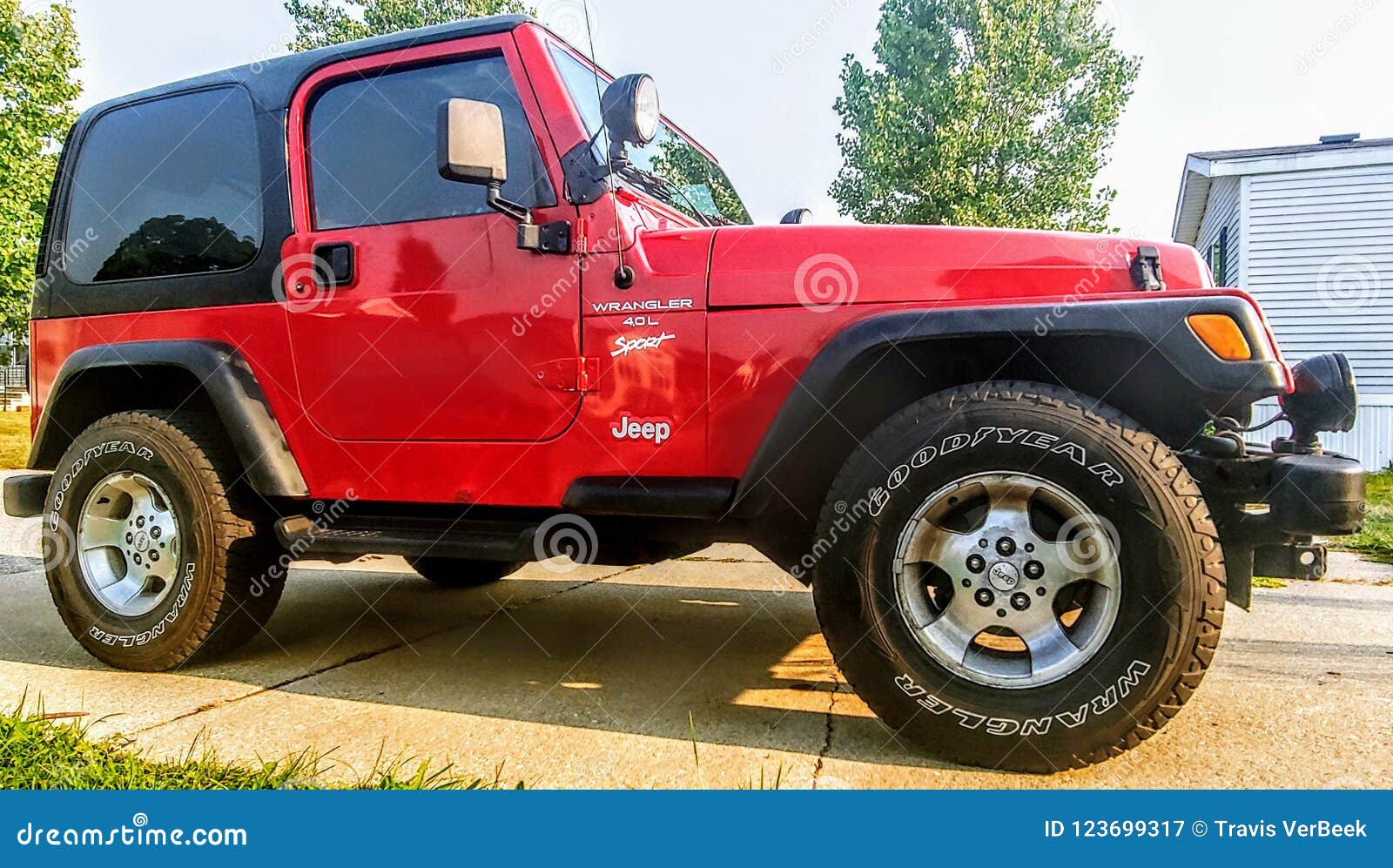 2001 Jeep Wrangler editorial photography. Image of miles - 123699317