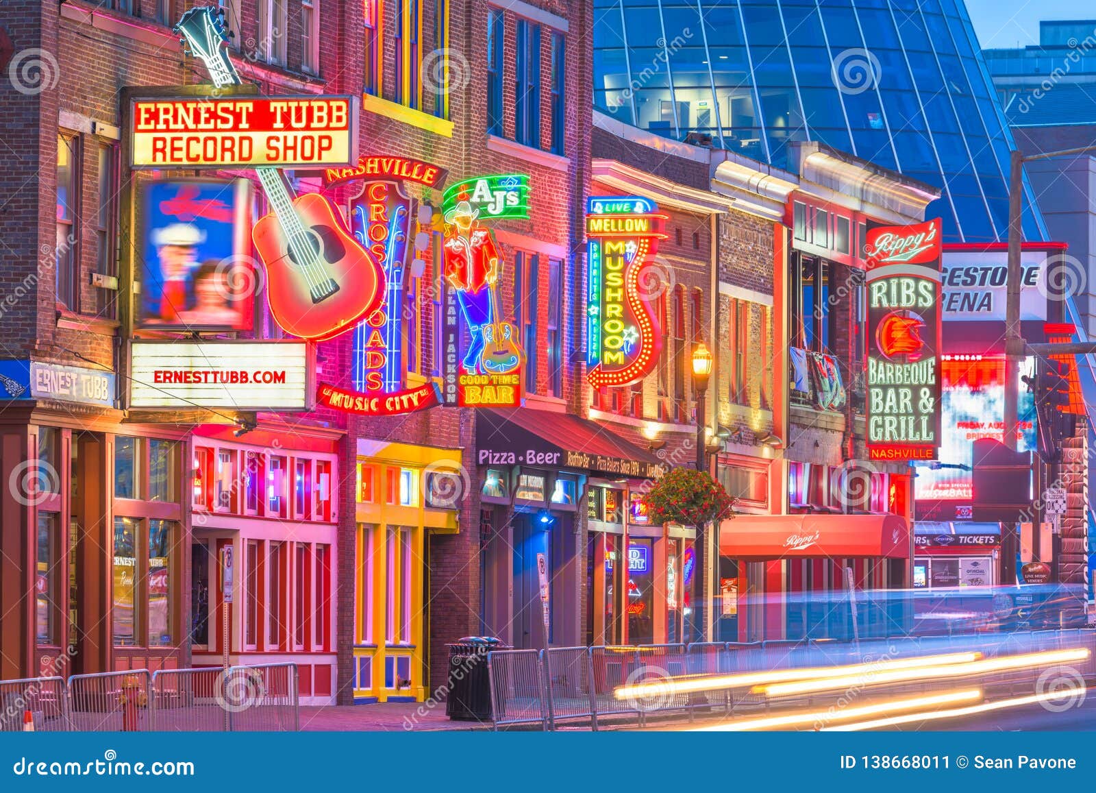 Lower Broadway, Nashville, Tennessee, USA Editorial Photo - Image of