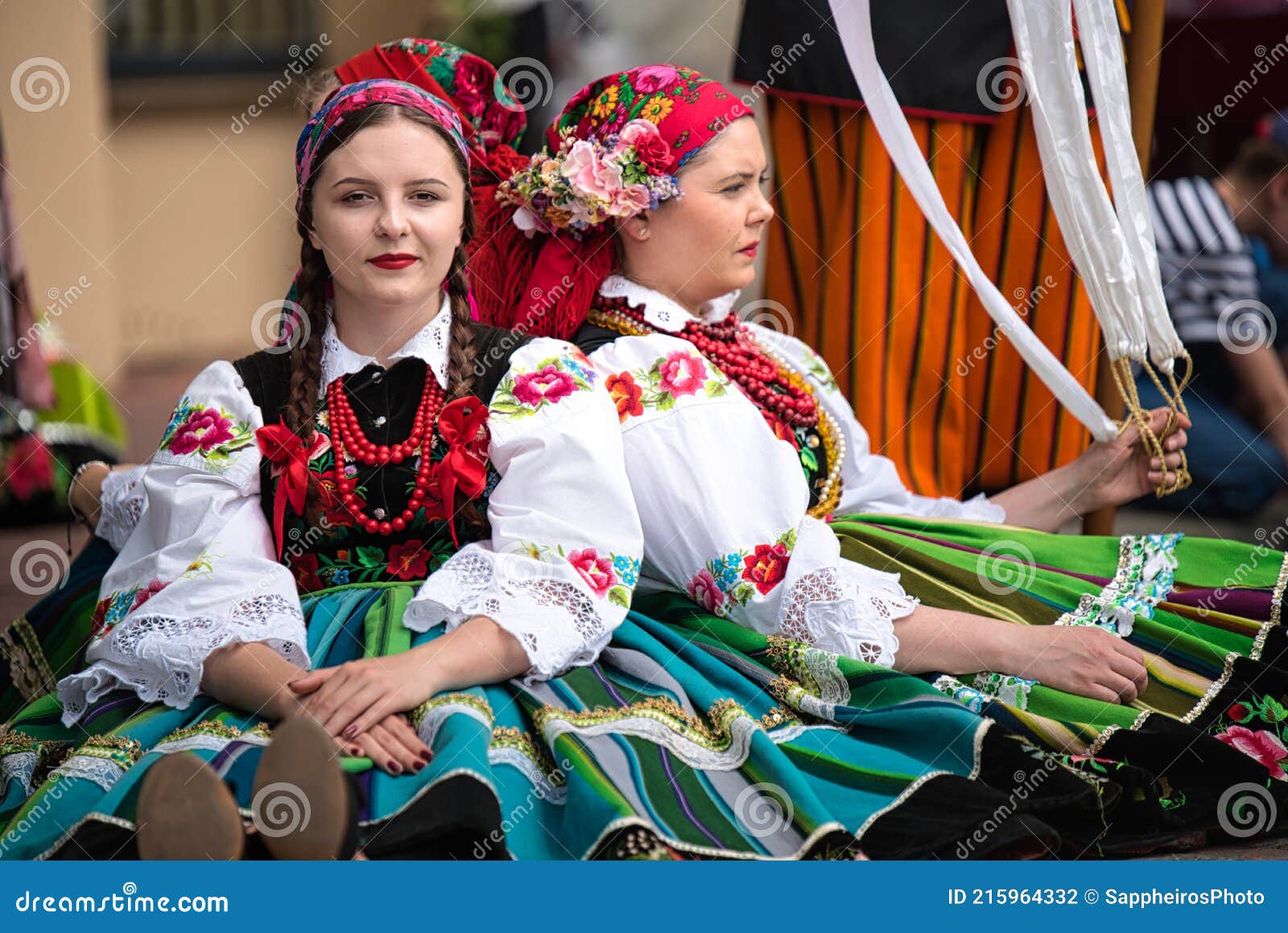 Girls Dressed in Polish National Folk Costumes from Lowicz Region Editorial  Photography - Image of fashion, girl: 215964332