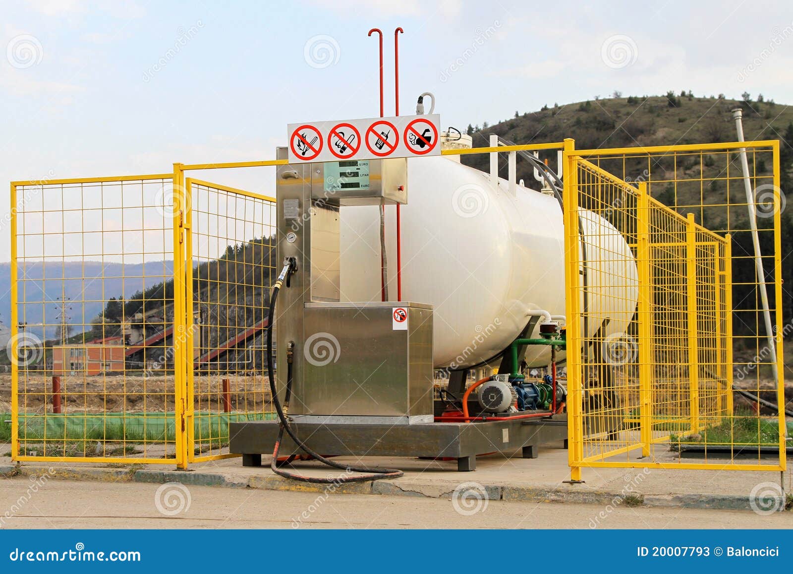 LPG petrol station stock image. Image of propane, reservoir - 20007793