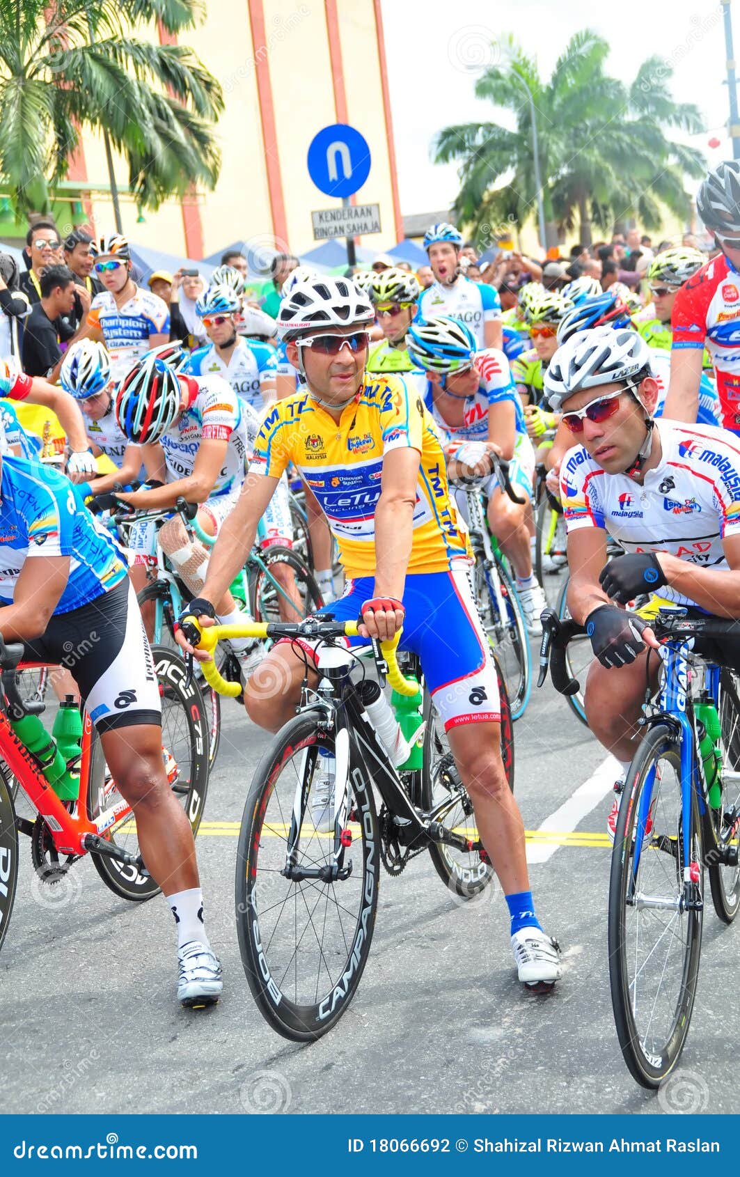 LTDL Stage 6 Yellow Jersey Winner Editorial Photography Image of