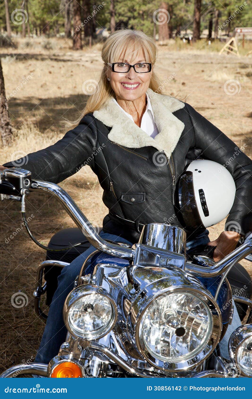 Frauen mit motorrad kennenlernen